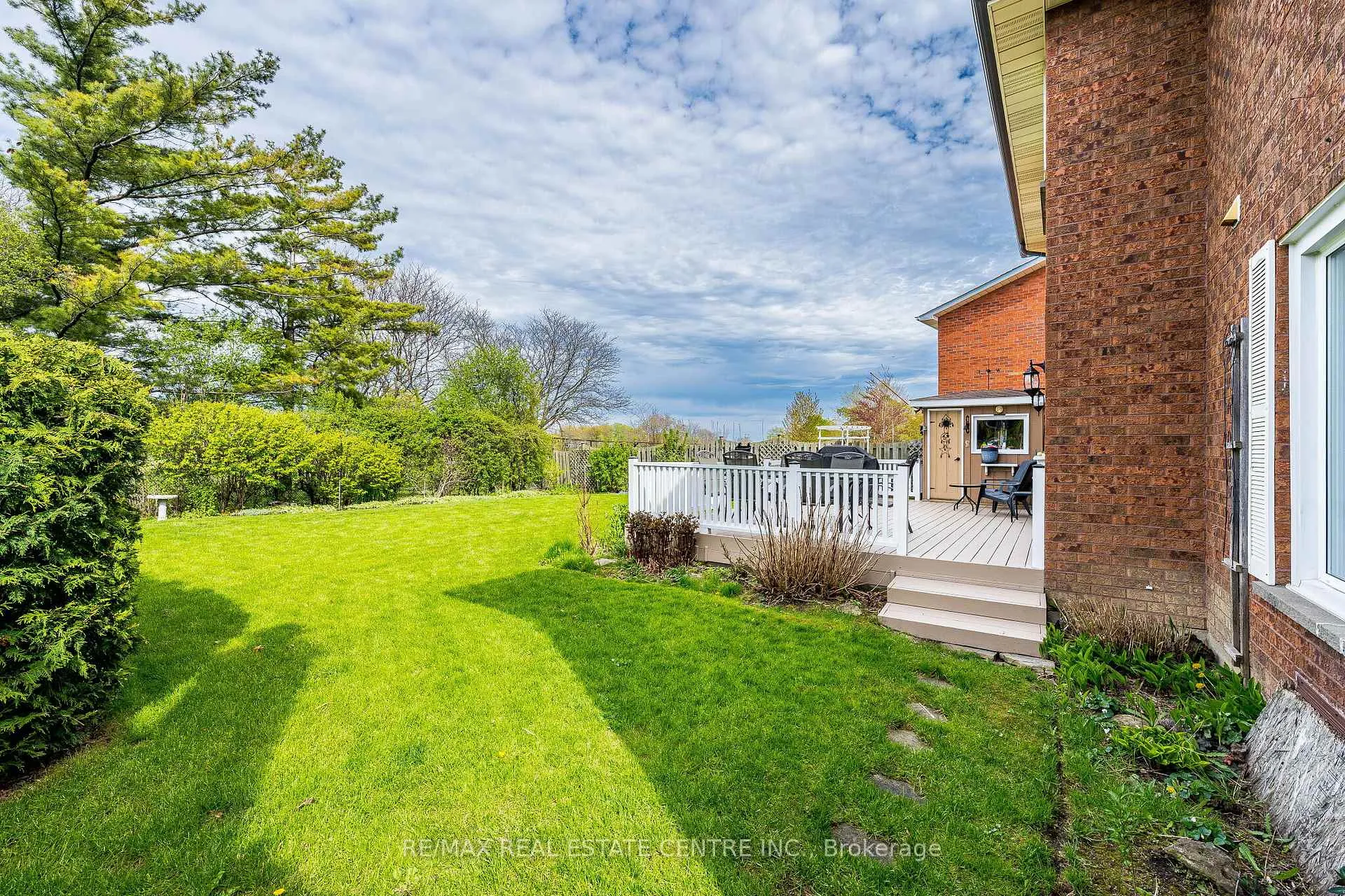 Photo 41 of 19 Mossbank Drive, Brampton, Fletcher's Creek South — HOMEH