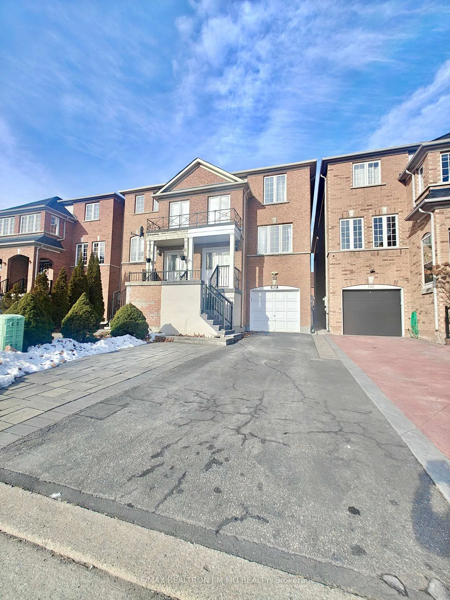 Photo 2 of 149 Sassafras Circle, Vaughan, Patterson — HOMEH