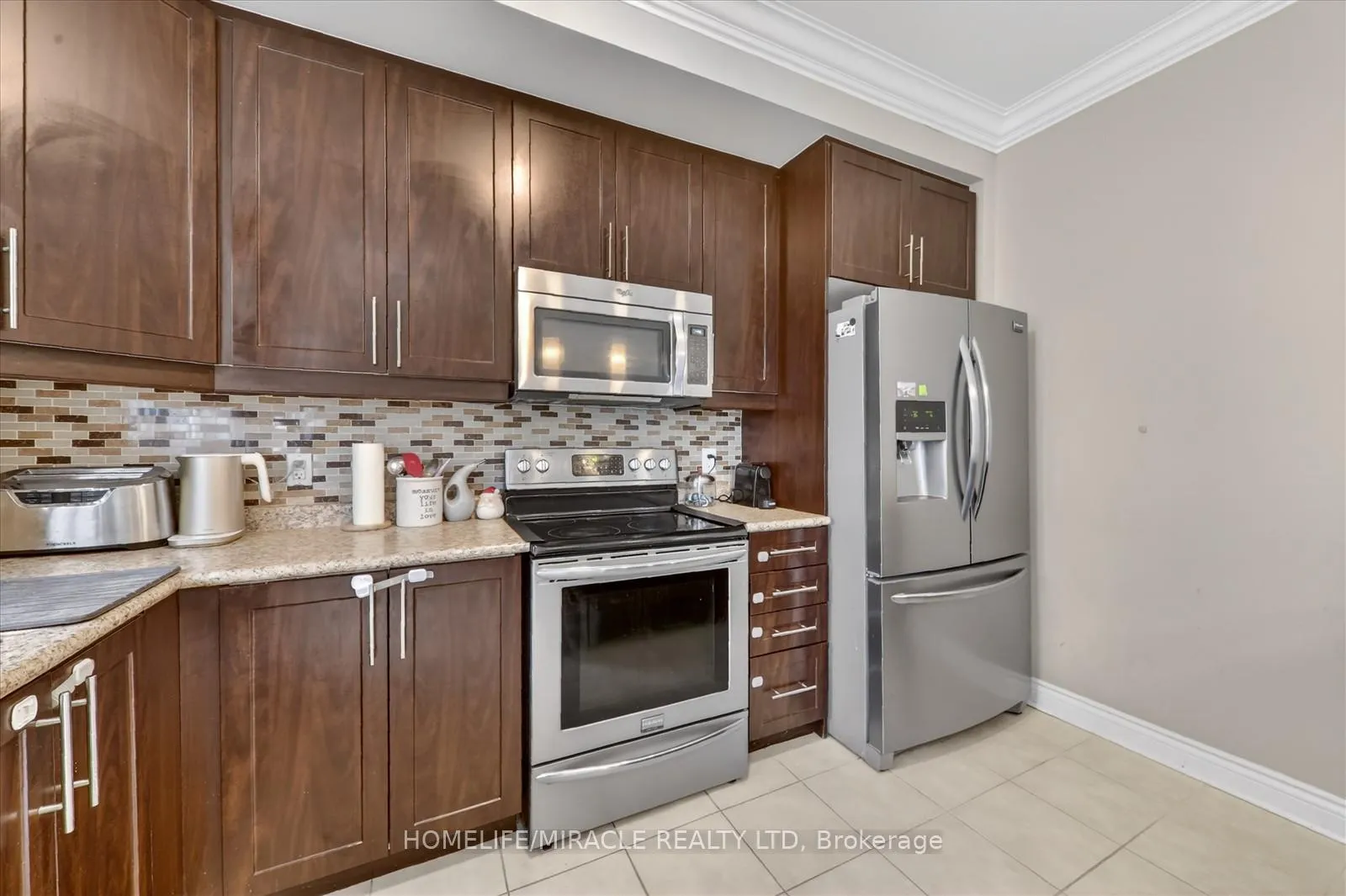 Photo 19 of 7559 Chinguacousy Road, Brampton, Bram West — HOMEH