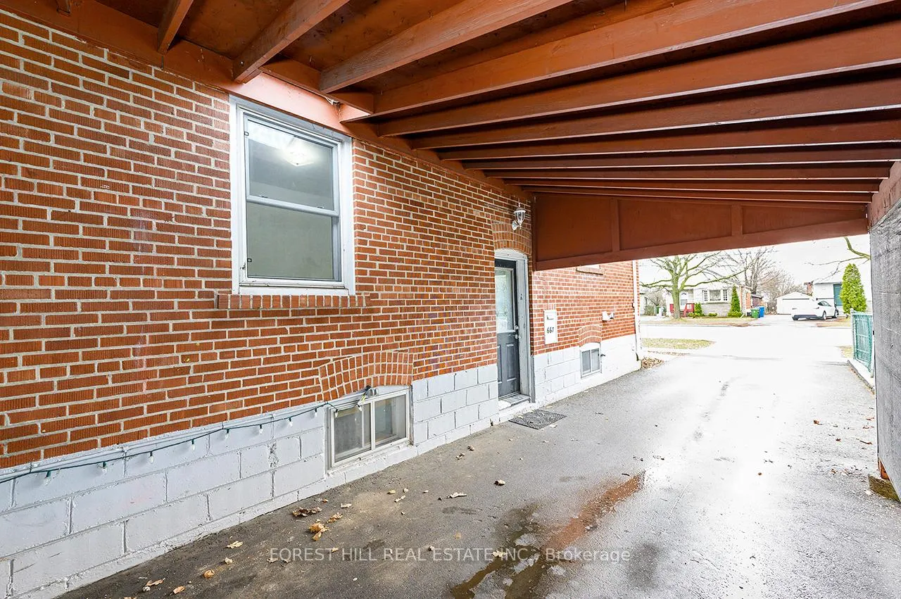 Photo 27 of 667 Pharmacy Avenue, Scarborough, Clairlea-Birchmount — HOMEH