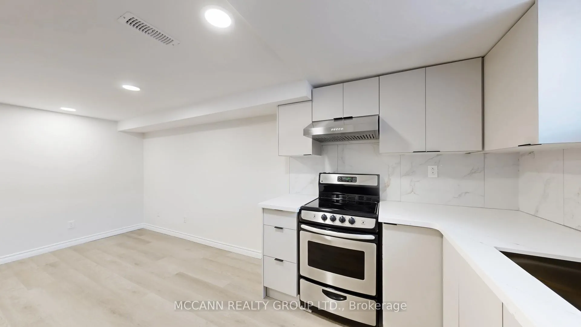 Photo 6 of 274 Boon Avenue, Toronto, Caledonia-Fairbank — HOMEH