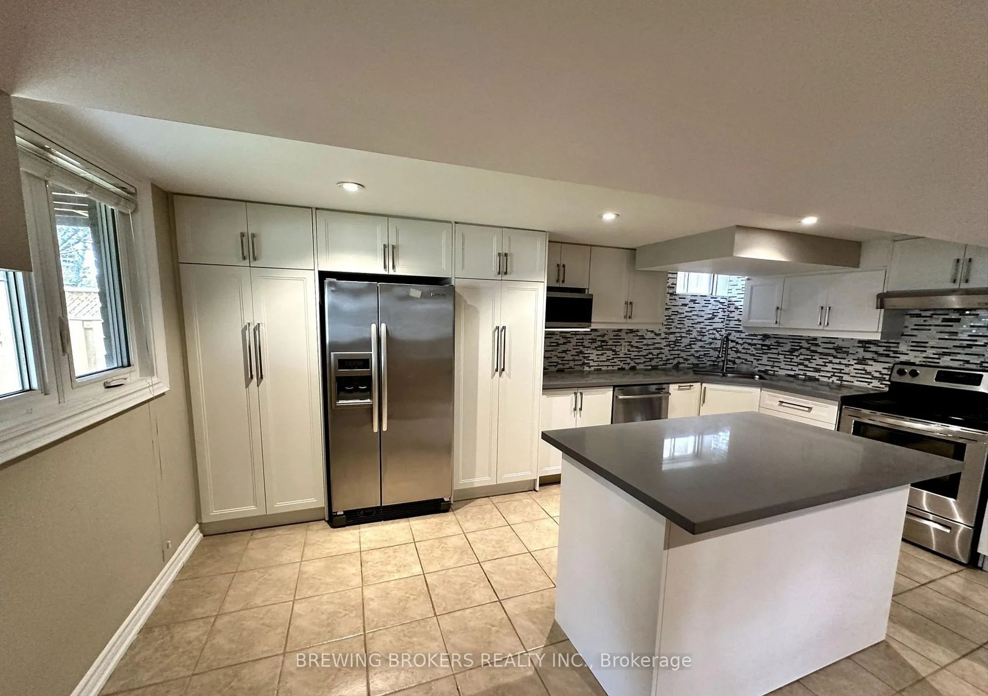 Photo 3 of 31 Havagal Crescent, Markham, Markville — HOMEH