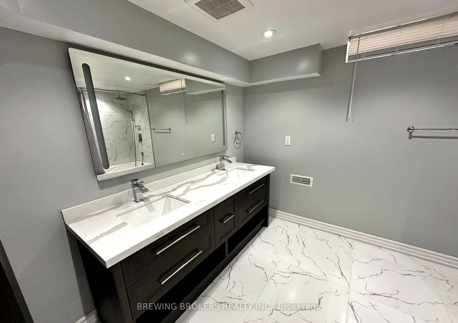 Photo 8 of 31 Havagal Crescent, Markham, Markville — HOMEH