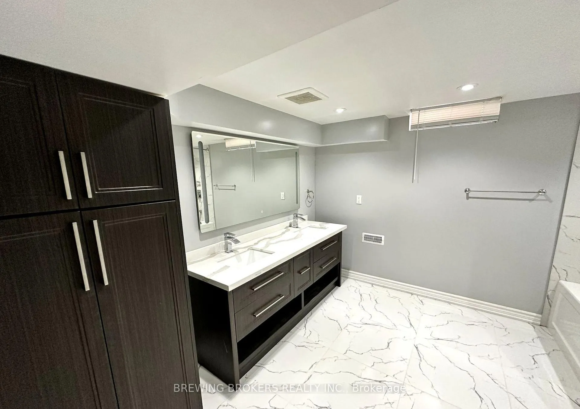 Photo 9 of 31 Havagal Crescent, Markham, Markville — HOMEH