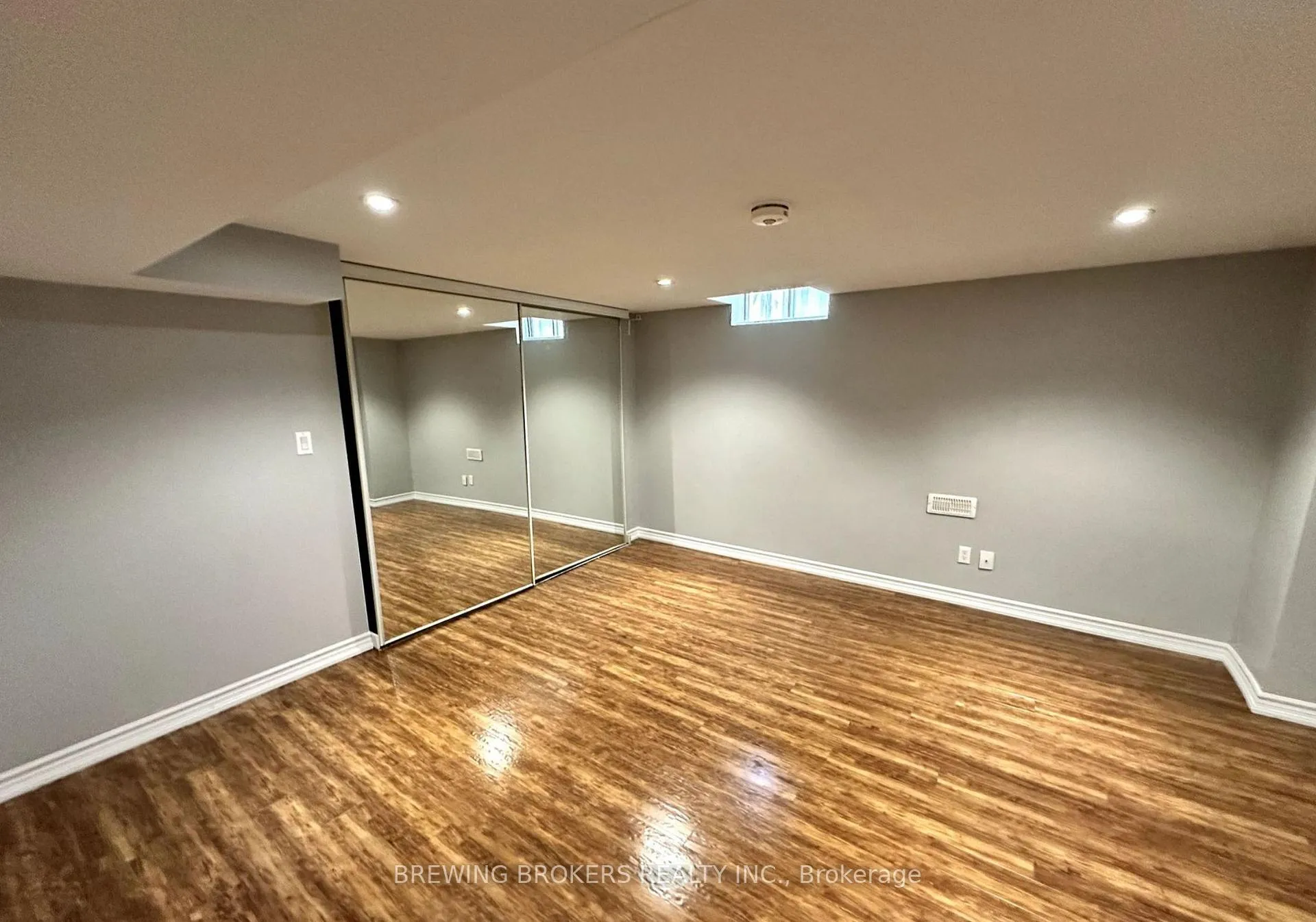 Photo 10 of 31 Havagal Crescent, Markham, Markville — HOMEH