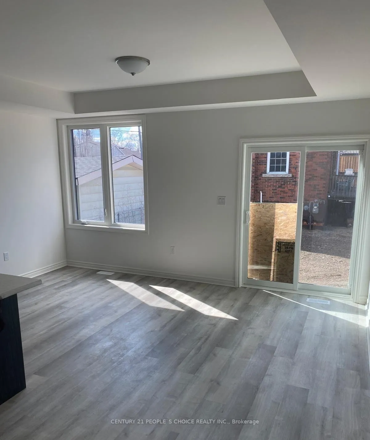 Photo 1 of 162 Glow Avenue, Hamilton, Hamilton Beach — HOMEH