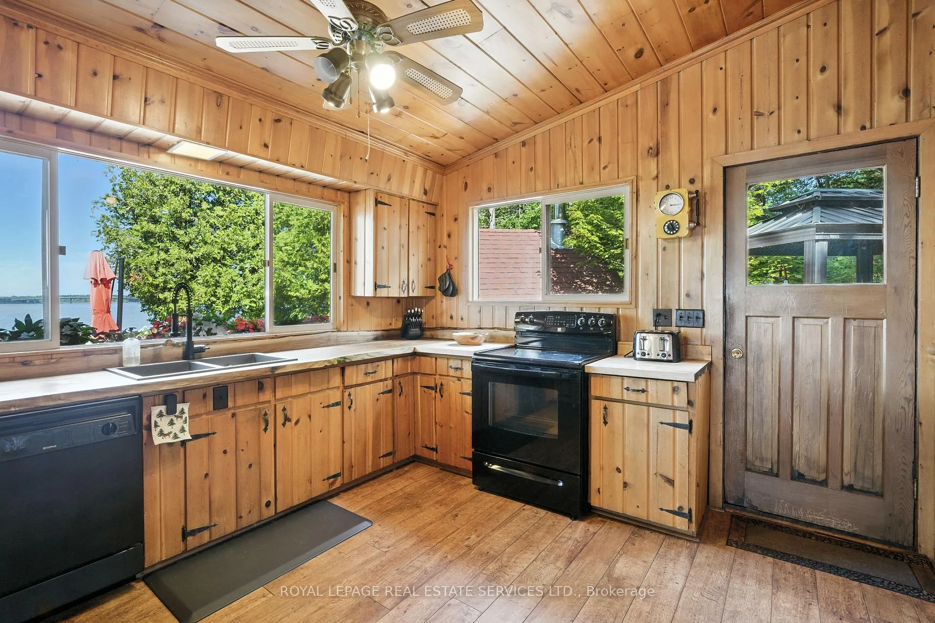 Photo 10 of 2278 Shore Road, St. Joseph — HOMEH
