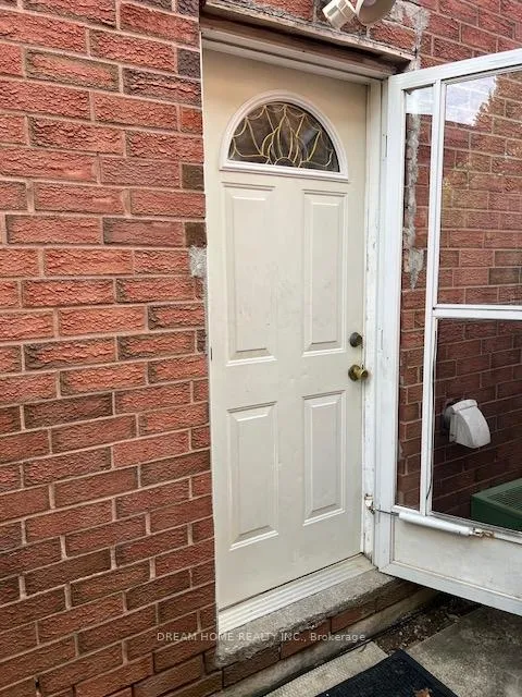 Photo 18 of Unit Basement, 221 Marlott Road, Vaughan, Maple — HOMEH