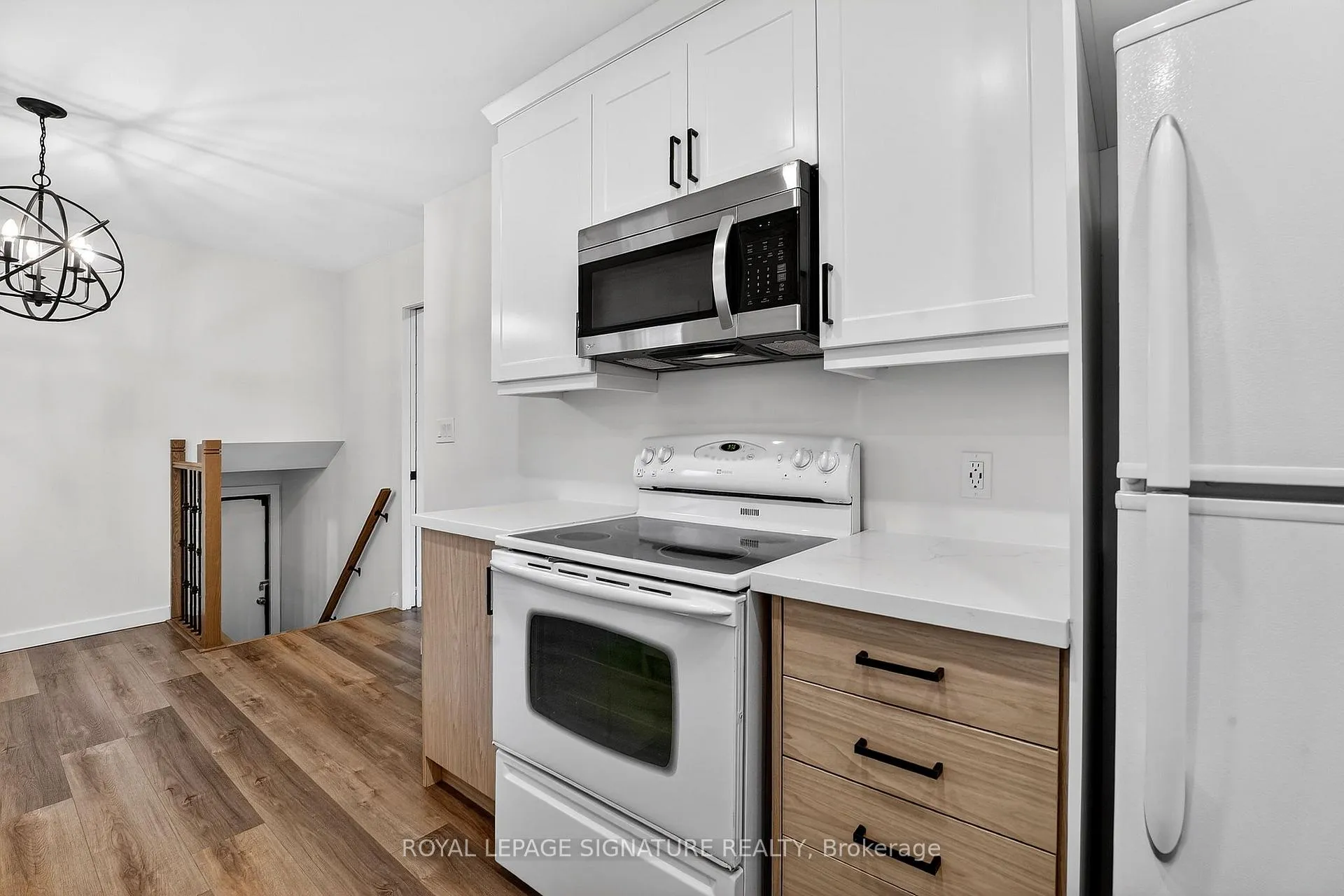 Photo 7 of 55 Burness Drive, St. Catharines, Secord Woods — HOMEH