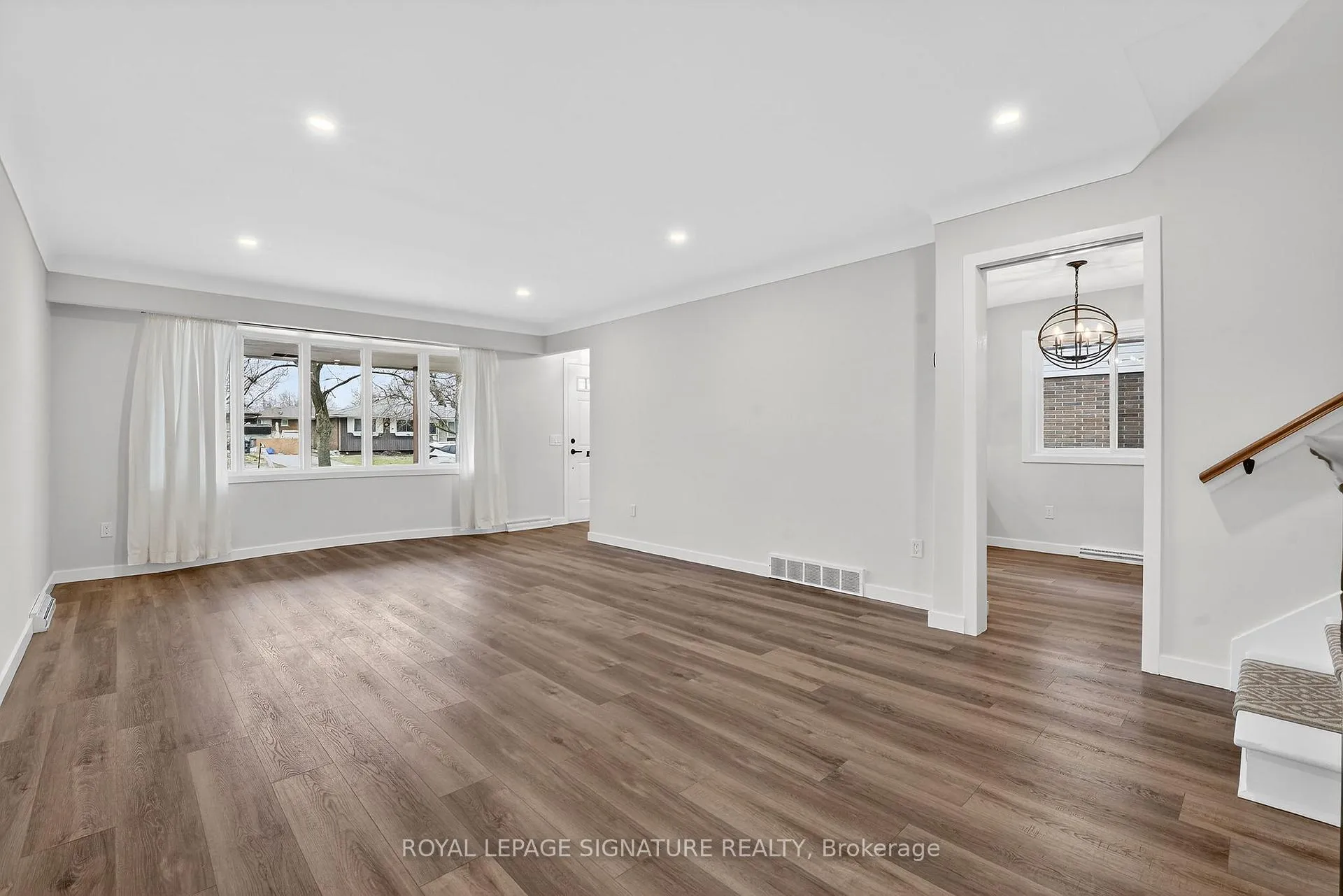Photo 18 of 55 Burness Drive, St. Catharines, Secord Woods — HOMEH