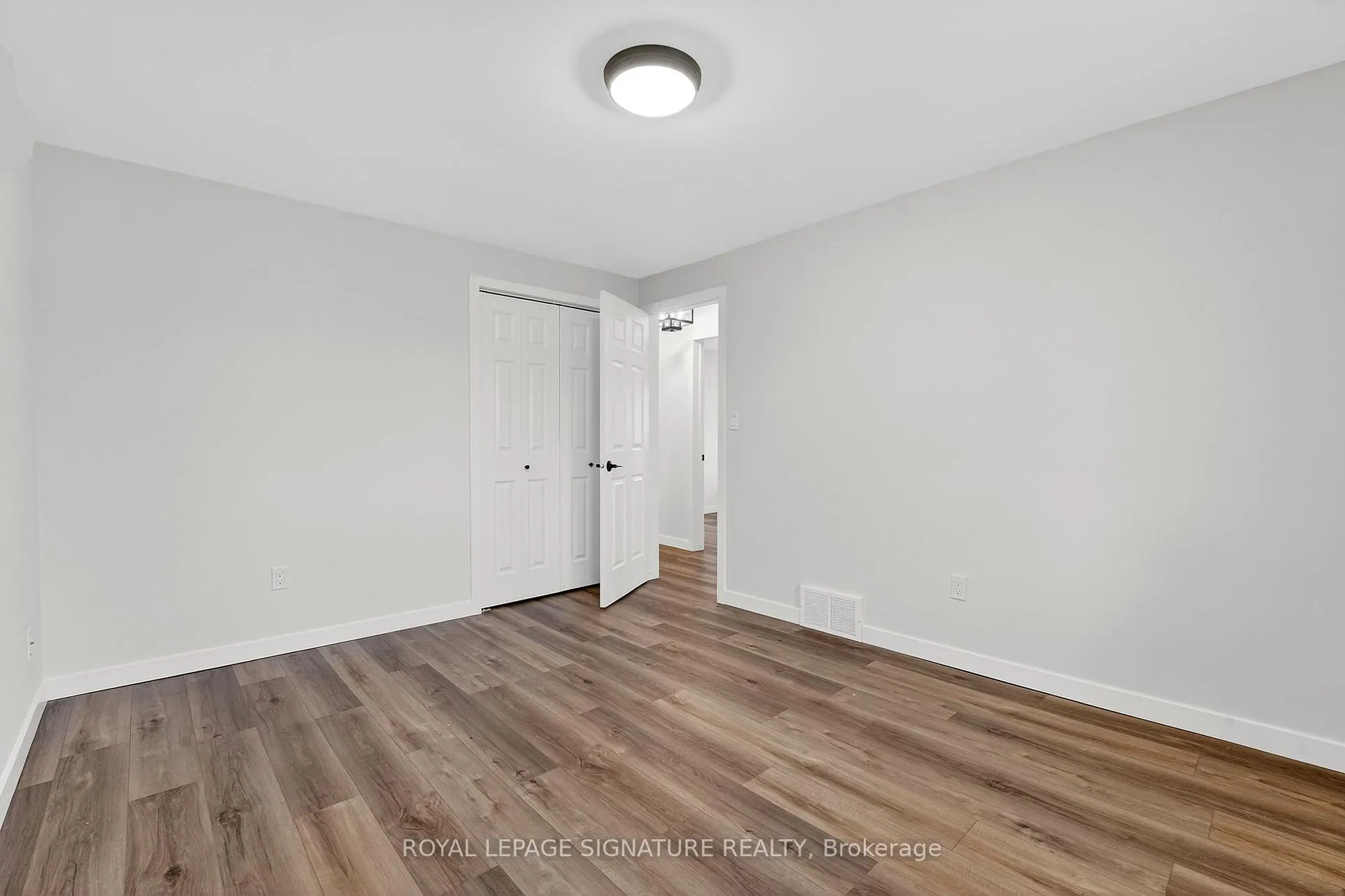 Photo 32 of 55 Burness Drive, St. Catharines, Secord Woods — HOMEH