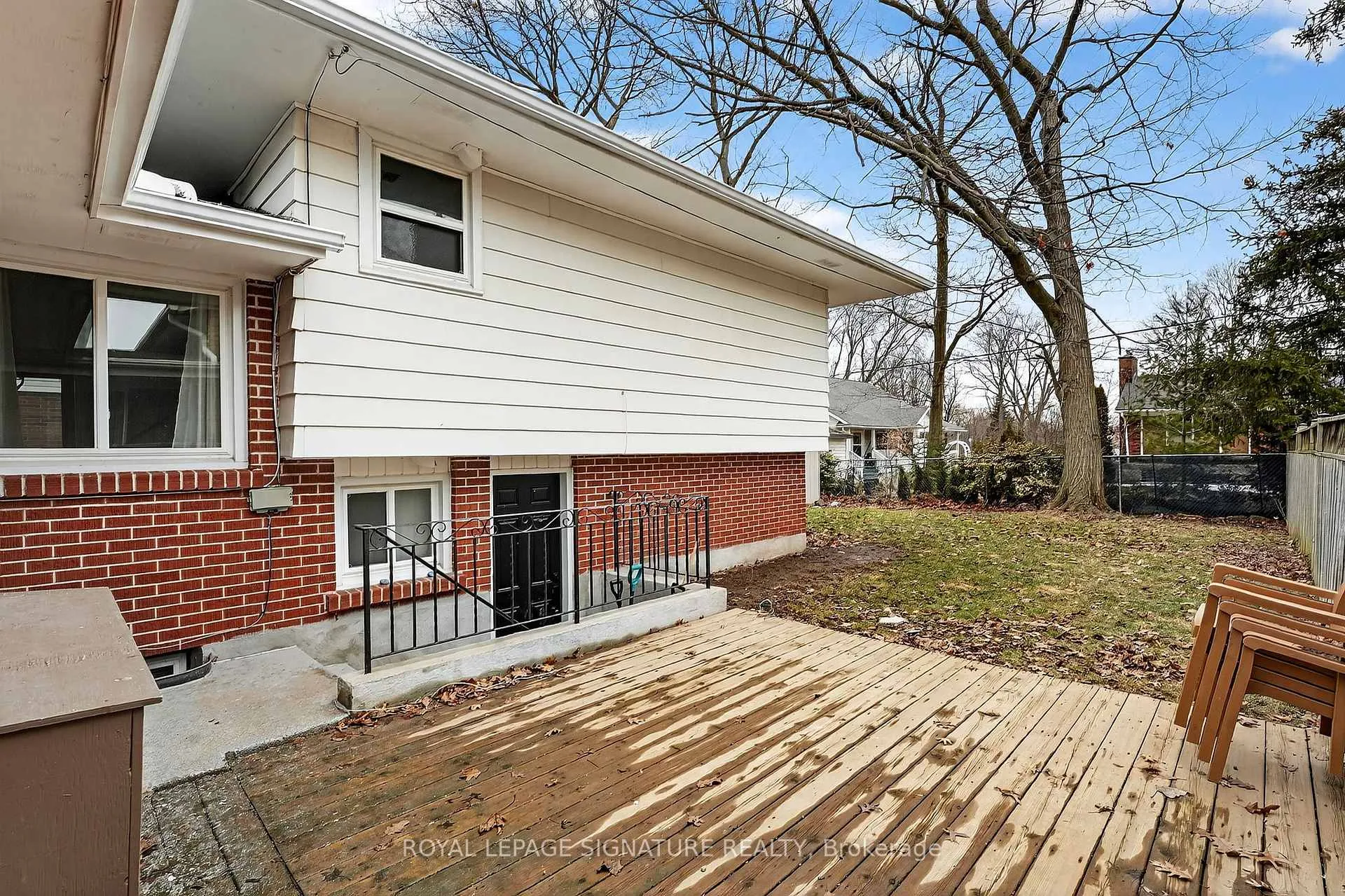 Photo 33 of 55 Burness Drive, St. Catharines, Secord Woods — HOMEH