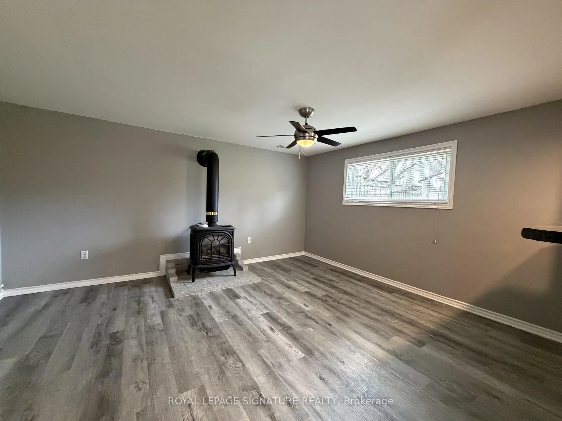 Photo 44 of 55 Burness Drive, St. Catharines, Secord Woods — HOMEH