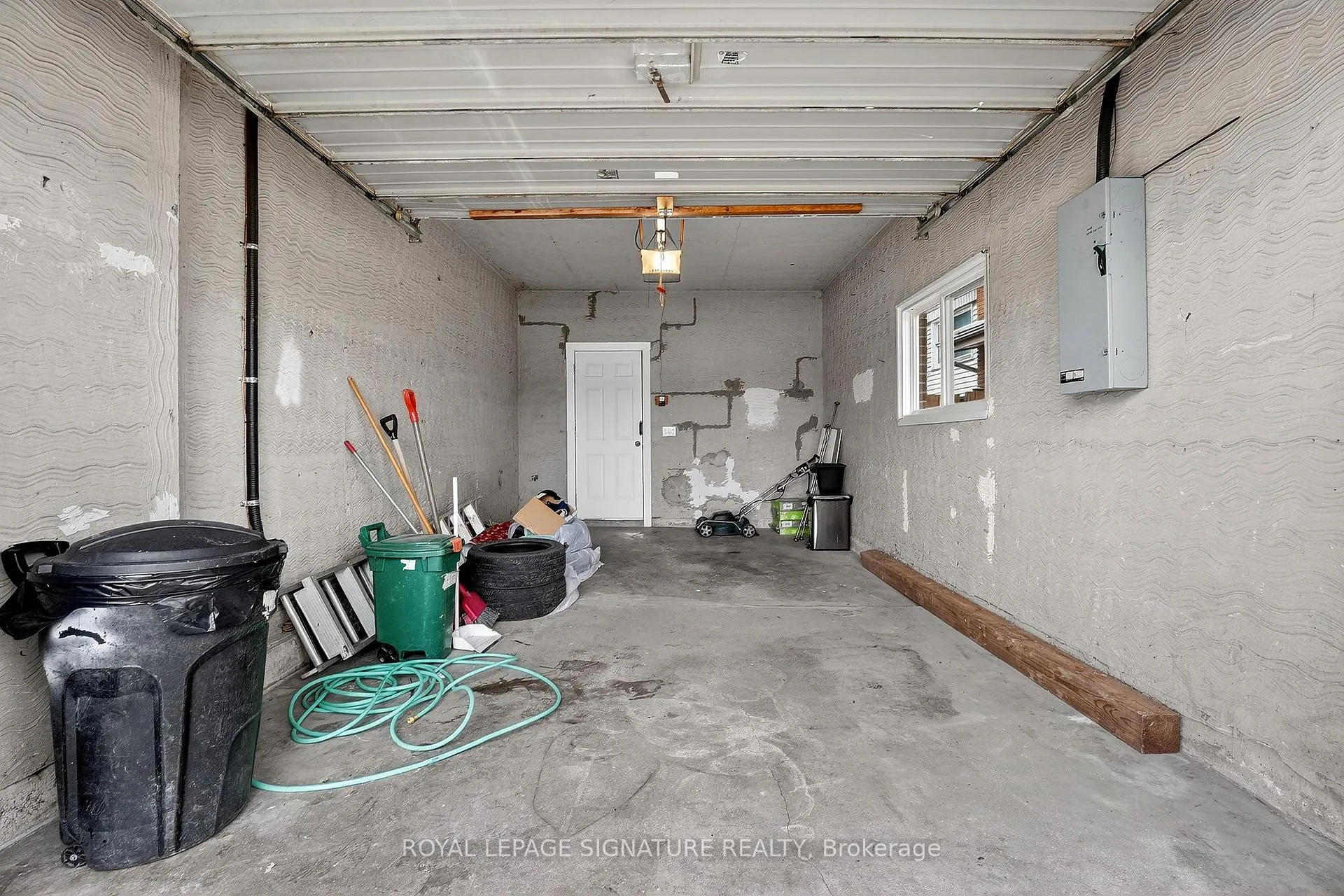 Photo 45 of 55 Burness Drive, St. Catharines, Secord Woods — HOMEH