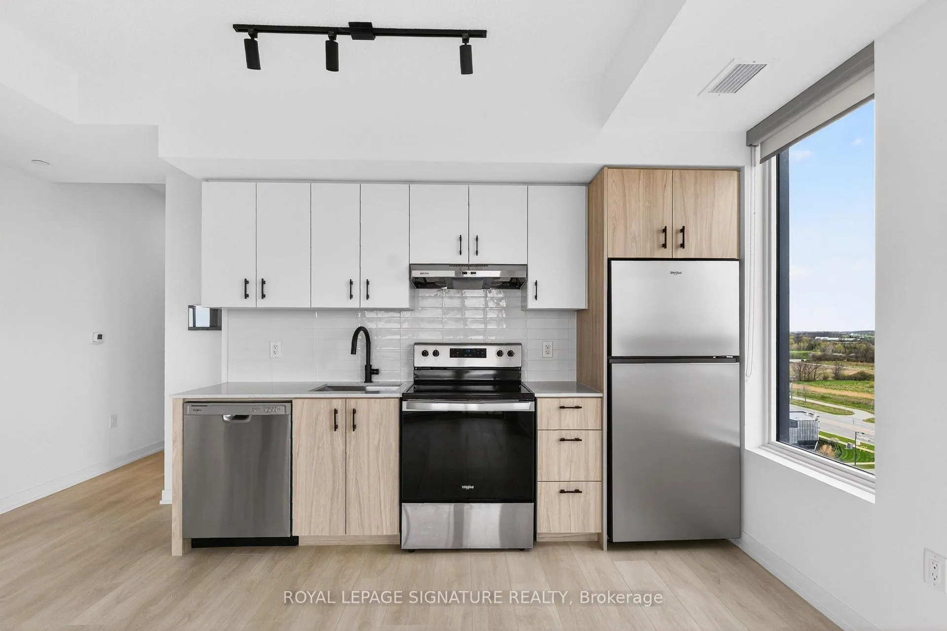 Photo 15 of Unit C1207, 4878 Powers Common, Burlington, Alton — HOMEH