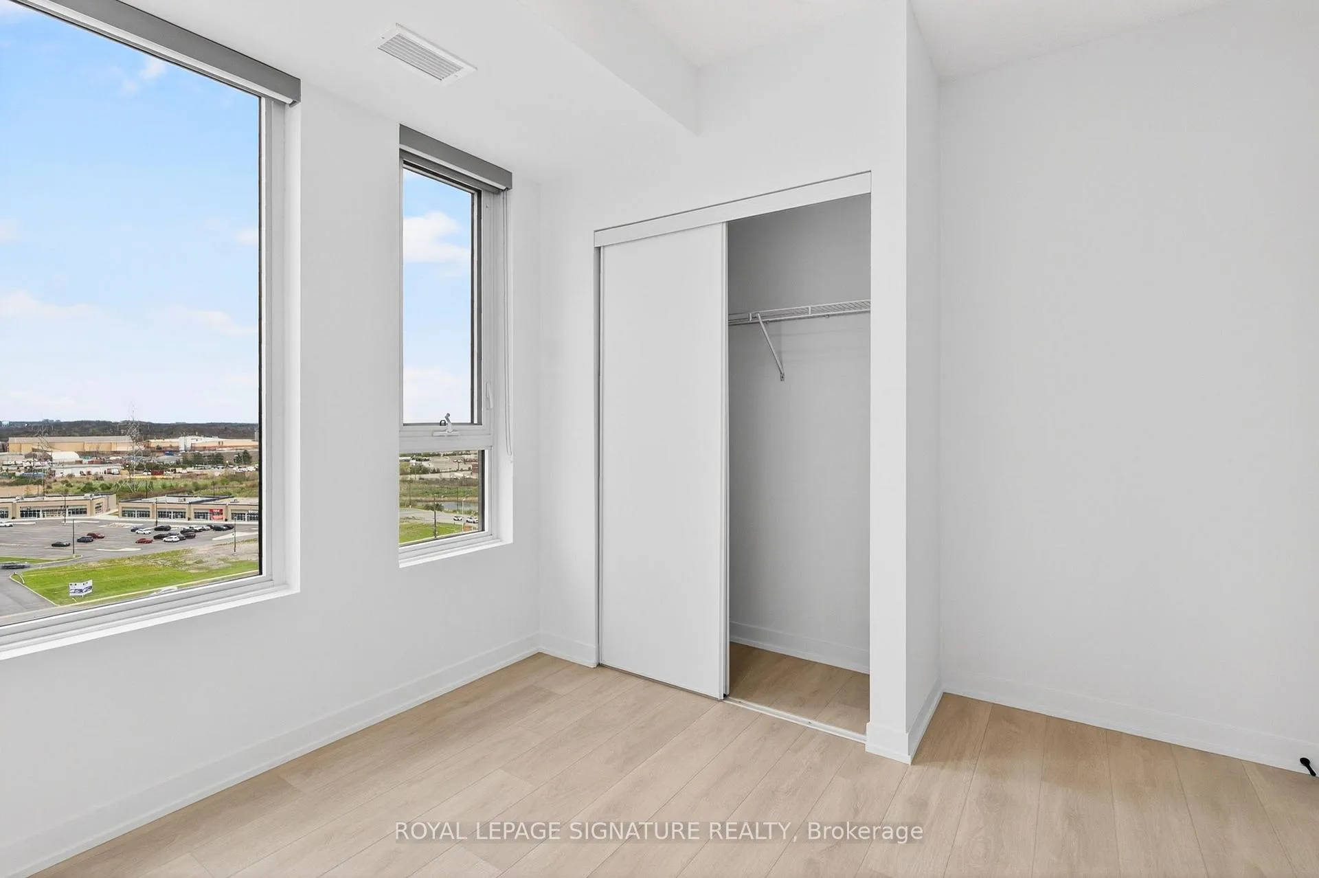 Photo 26 of Unit C1207, 4878 Powers Common, Burlington, Alton — HOMEH