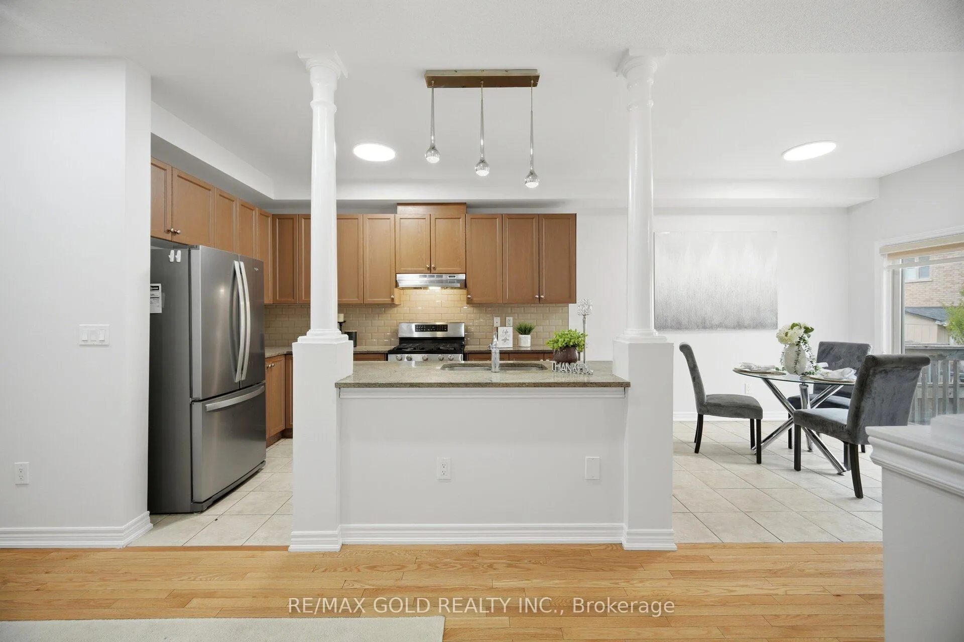 Photo 12 of 49 Interlude Drive, Brampton, Credit Valley — HOMEH