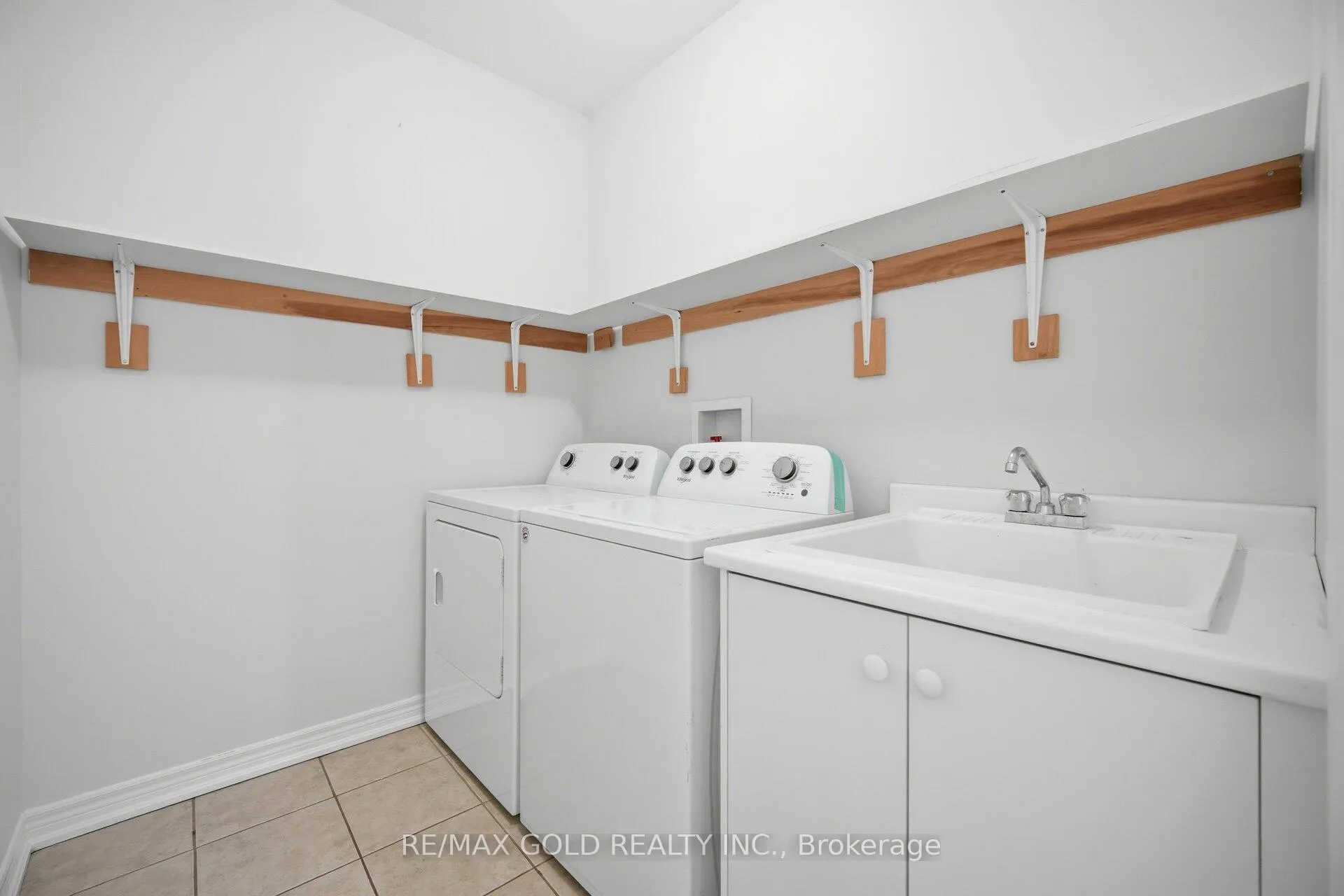 Photo 16 of 49 Interlude Drive, Brampton, Credit Valley — HOMEH
