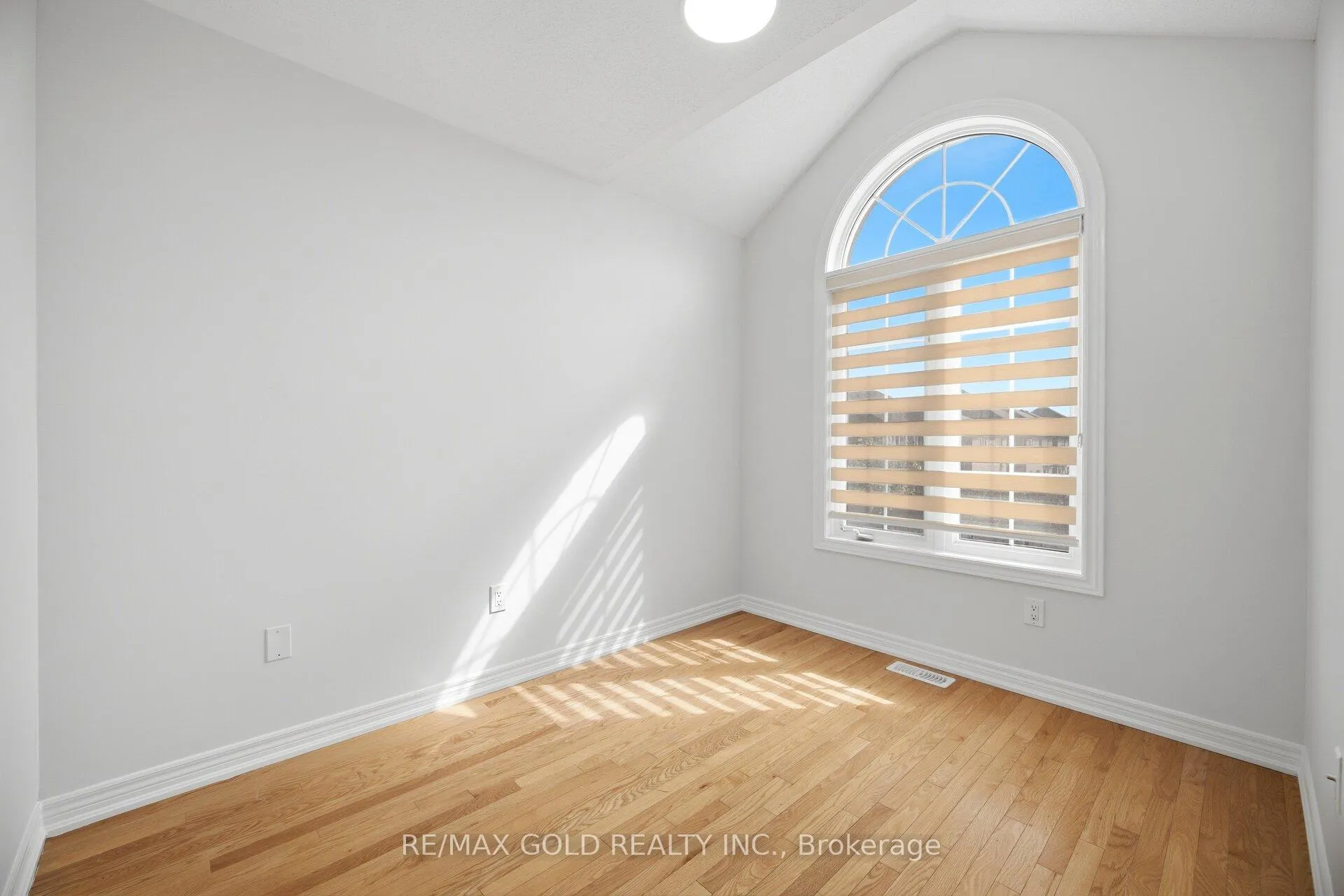 Photo 27 of 49 Interlude Drive, Brampton, Credit Valley — HOMEH