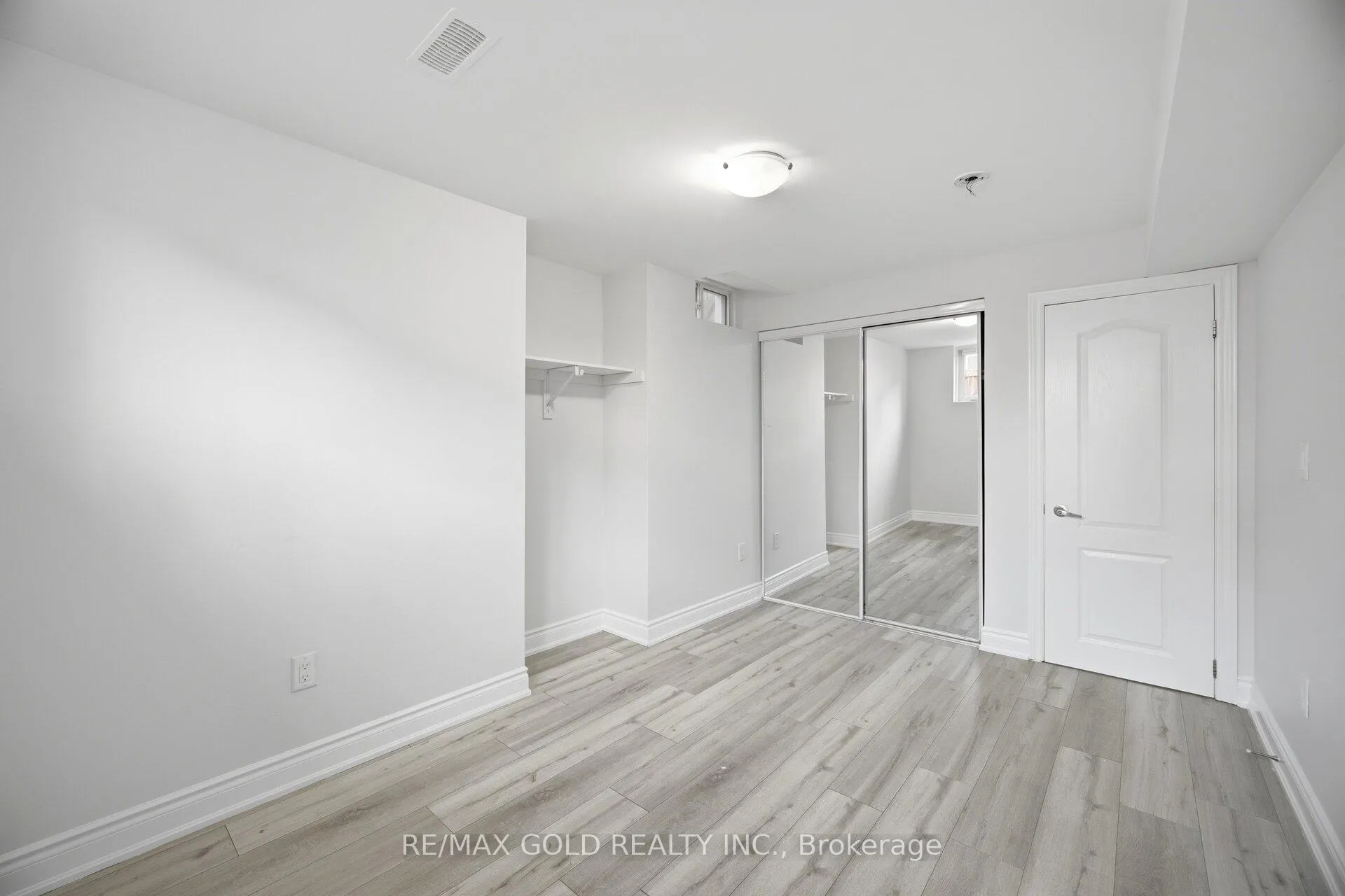 Photo 43 of 49 Interlude Drive, Brampton, Credit Valley — HOMEH