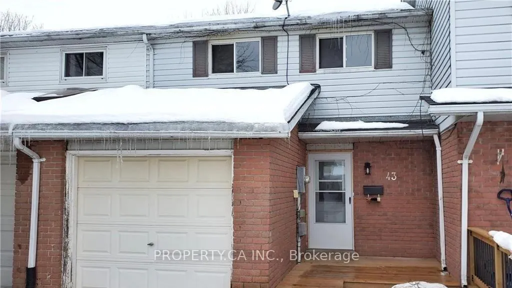 Photo 2 of 43 Barrett Crescent, Barrie, Letitia Heights — HOMEH