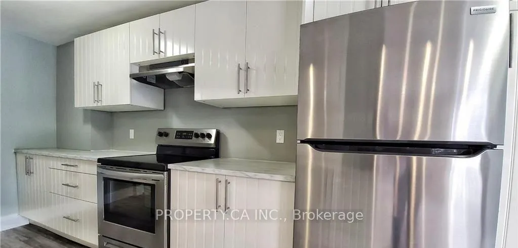 Photo 10 of 43 Barrett Crescent, Barrie, Letitia Heights — HOMEH