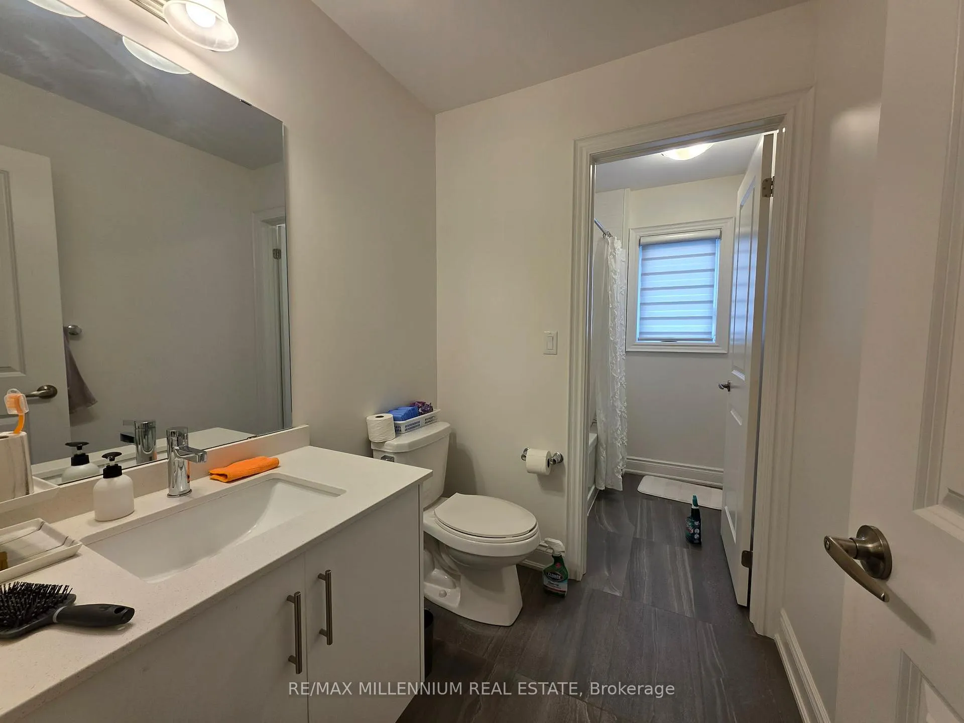 Photo 5 of Unit 1, 23 Workgreen Parkway, Brampton, Bram West — HOMEH