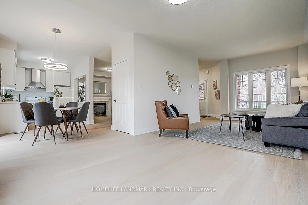 Photo 7 of 20 Joseph Crescent, Barrie, Painswick South — HOMEH