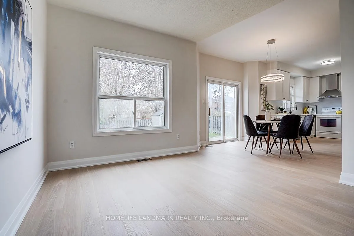 Photo 8 of 20 Joseph Crescent, Barrie, Painswick South — HOMEH