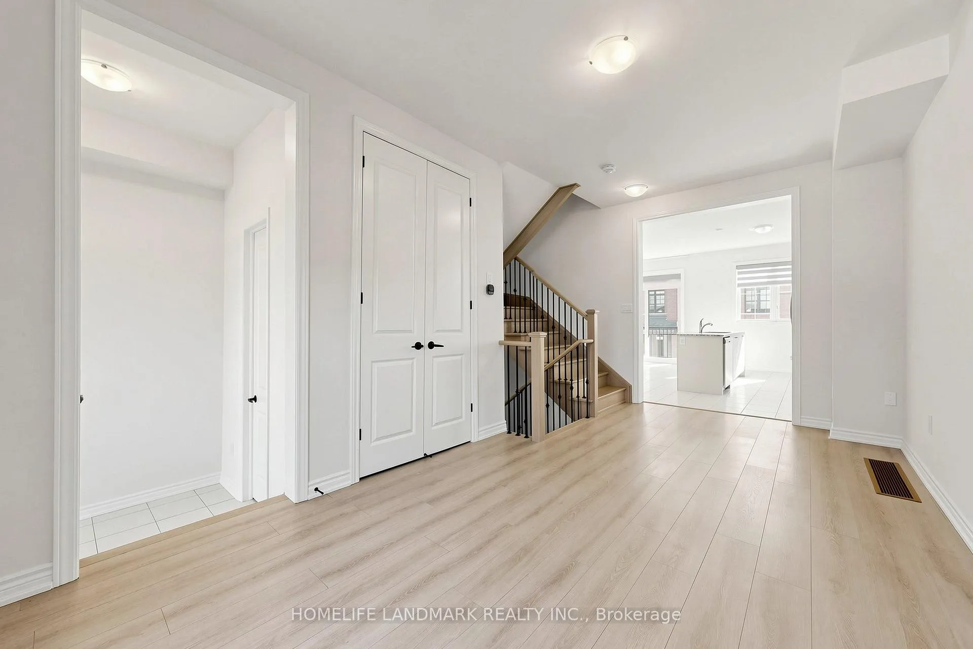 Photo 5 of 69 Main Street S, Markham, Vinegar Hill — HOMEH