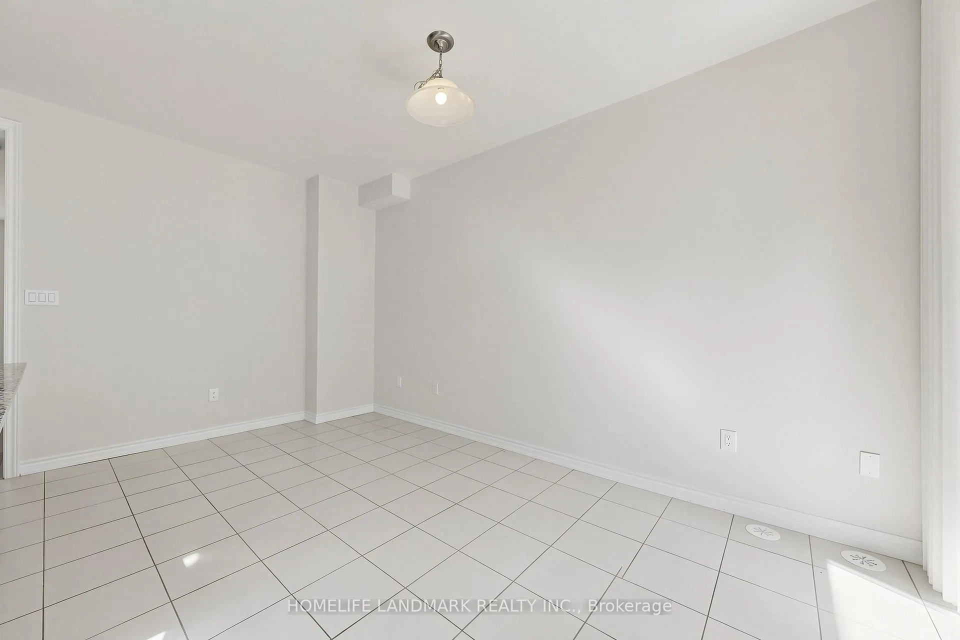 Photo 16 of 69 Main Street S, Markham, Vinegar Hill — HOMEH