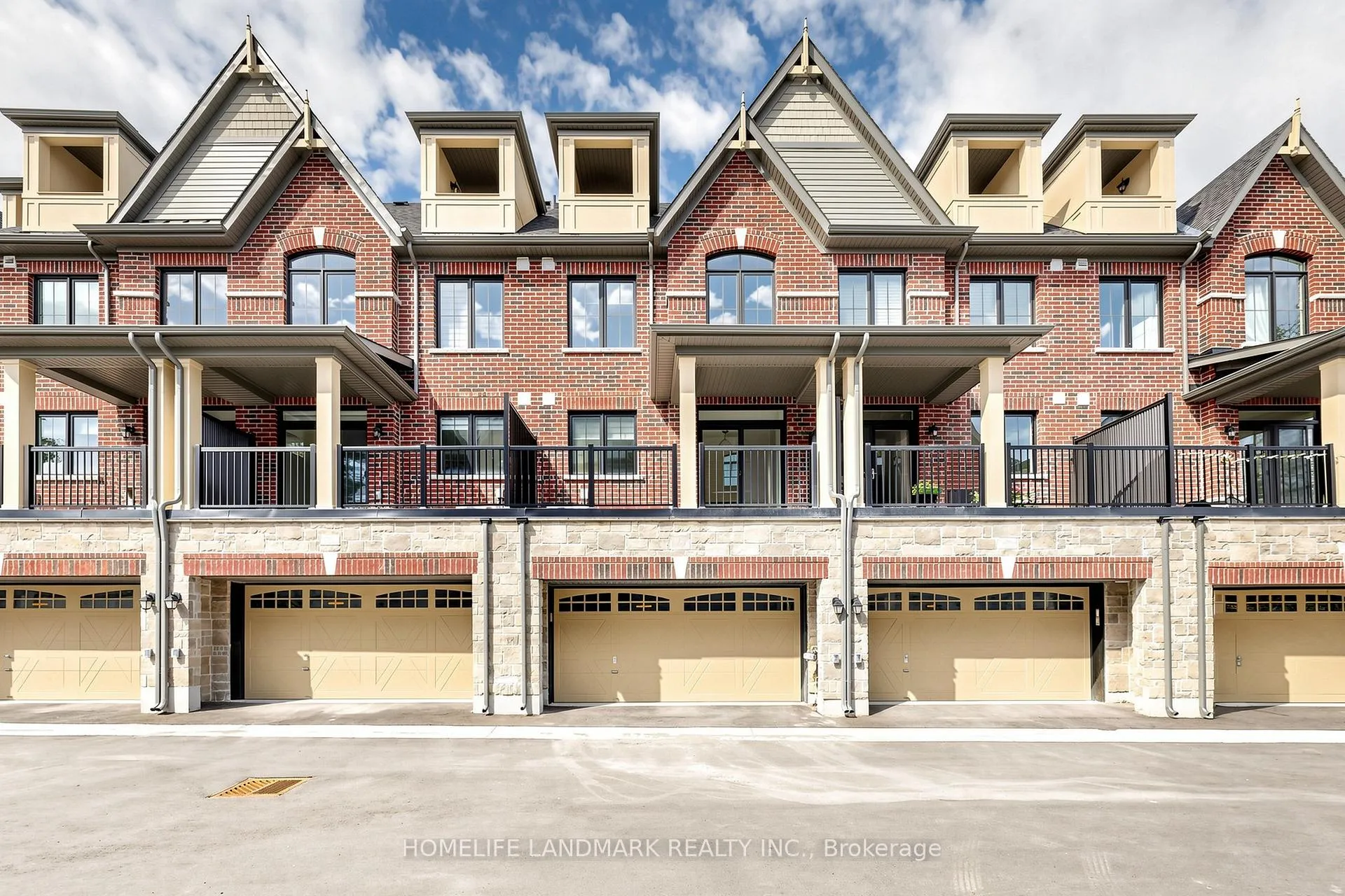 Photo 47 of 69 Main Street S, Markham, Vinegar Hill — HOMEH