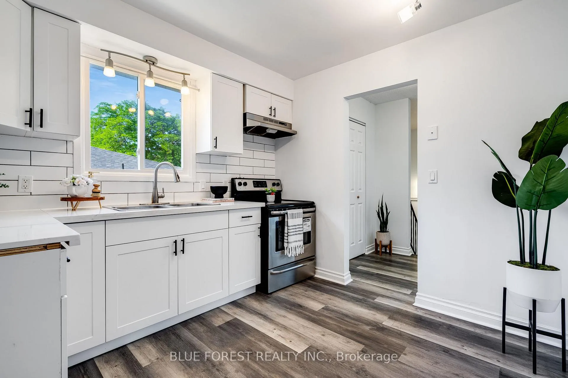 Photo 1 of 69 Bridlepath Road, Chatham-Kent, Blenheim — HOMEH