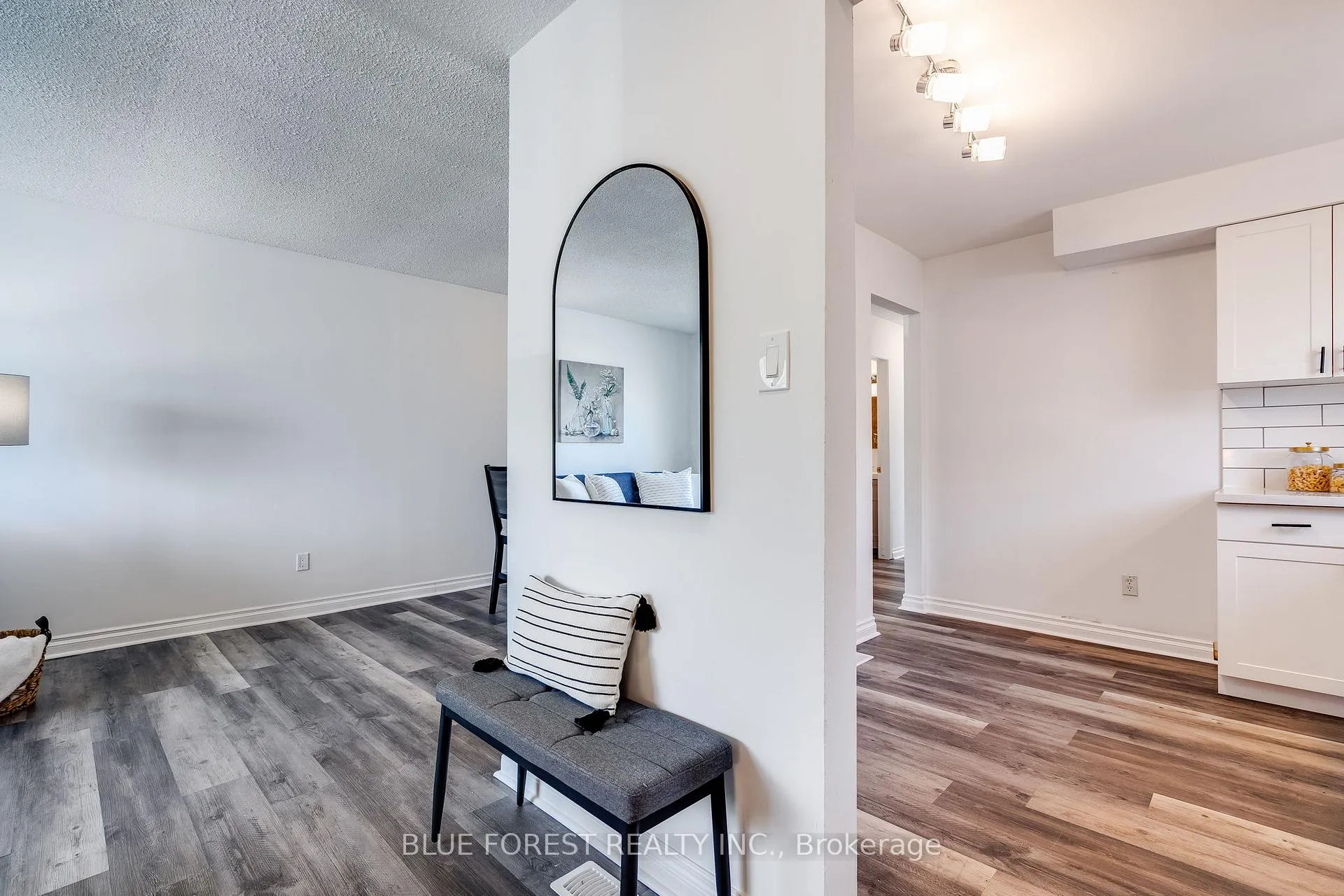 Photo 6 of 69 Bridlepath Road, Chatham-Kent, Blenheim — HOMEH