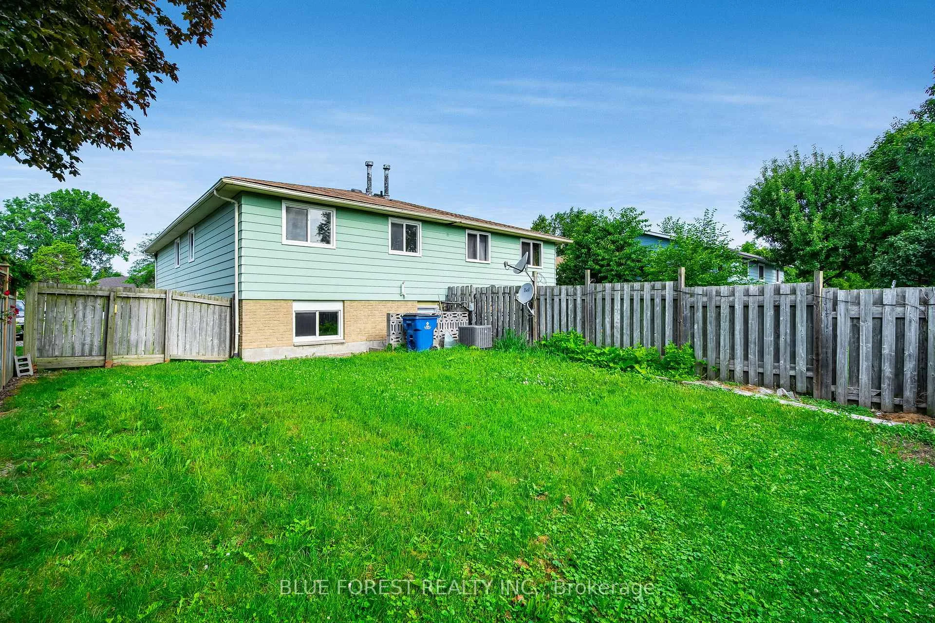 Photo 28 of 69 Bridlepath Road, Chatham-Kent, Blenheim — HOMEH
