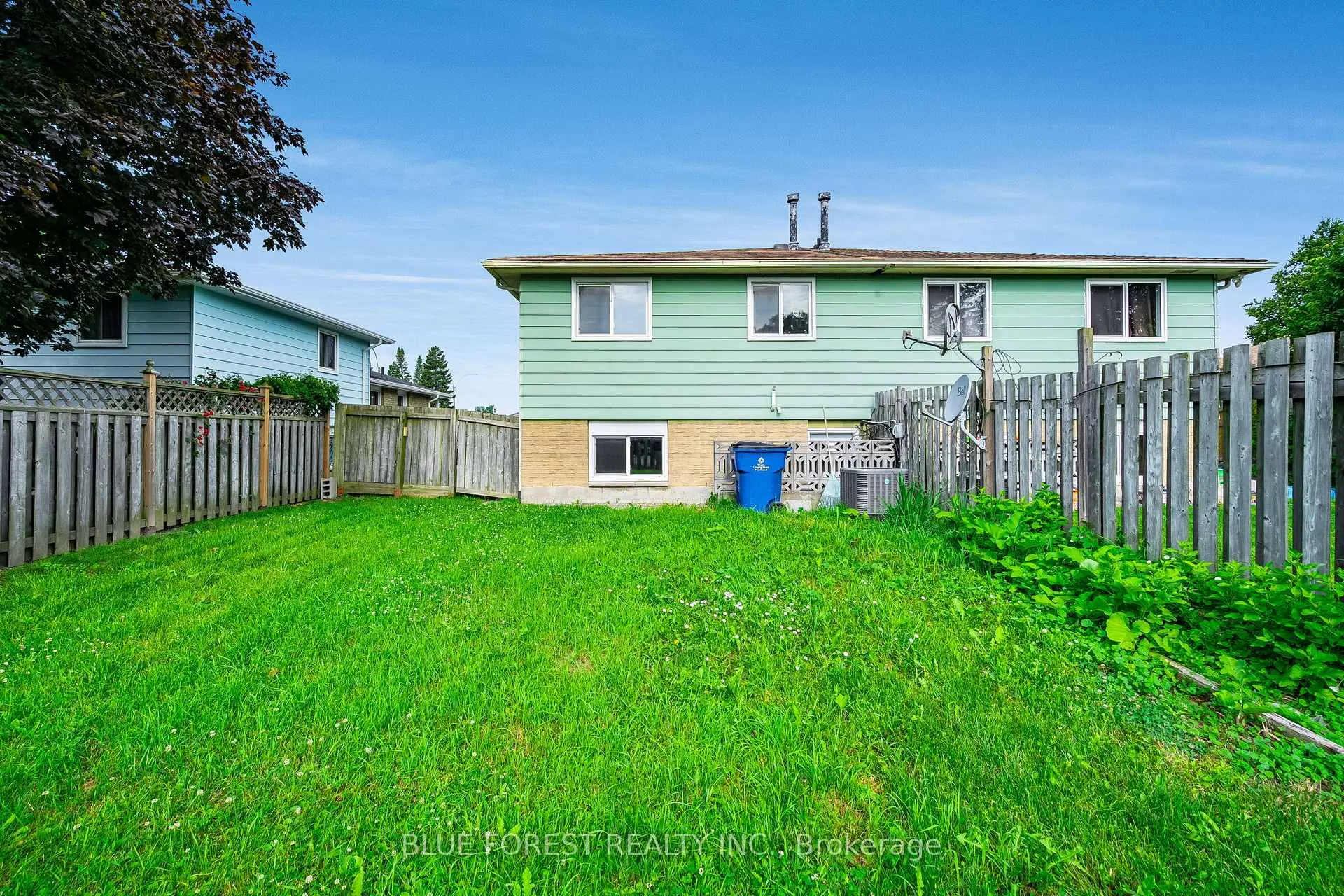 Photo 29 of 69 Bridlepath Road, Chatham-Kent, Blenheim — HOMEH