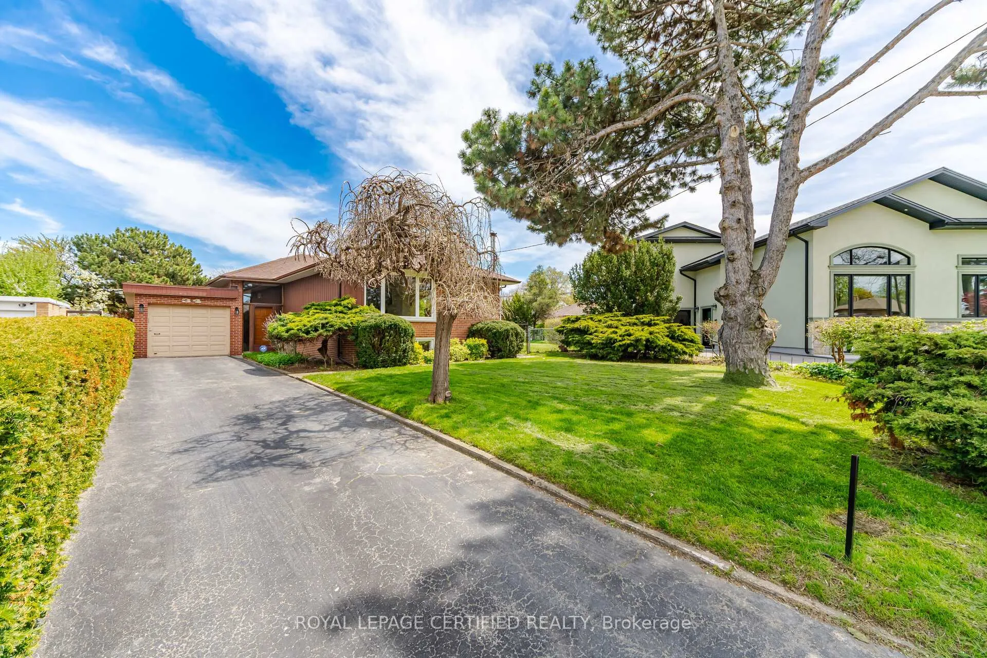 Photo 1 of 34 Warbeck Place, Etobicoke, Kingsview Village-The Westway — HOMEH
