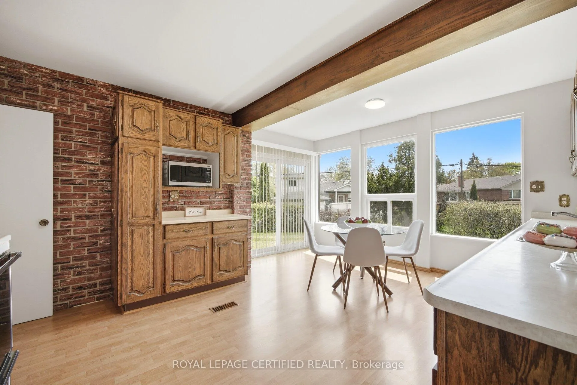 Photo 12 of 34 Warbeck Place, Etobicoke, Kingsview Village-The Westway — HOMEH