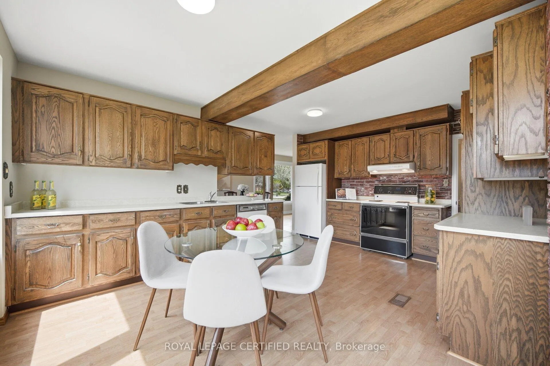 Photo 14 of 34 Warbeck Place, Etobicoke, Kingsview Village-The Westway — HOMEH