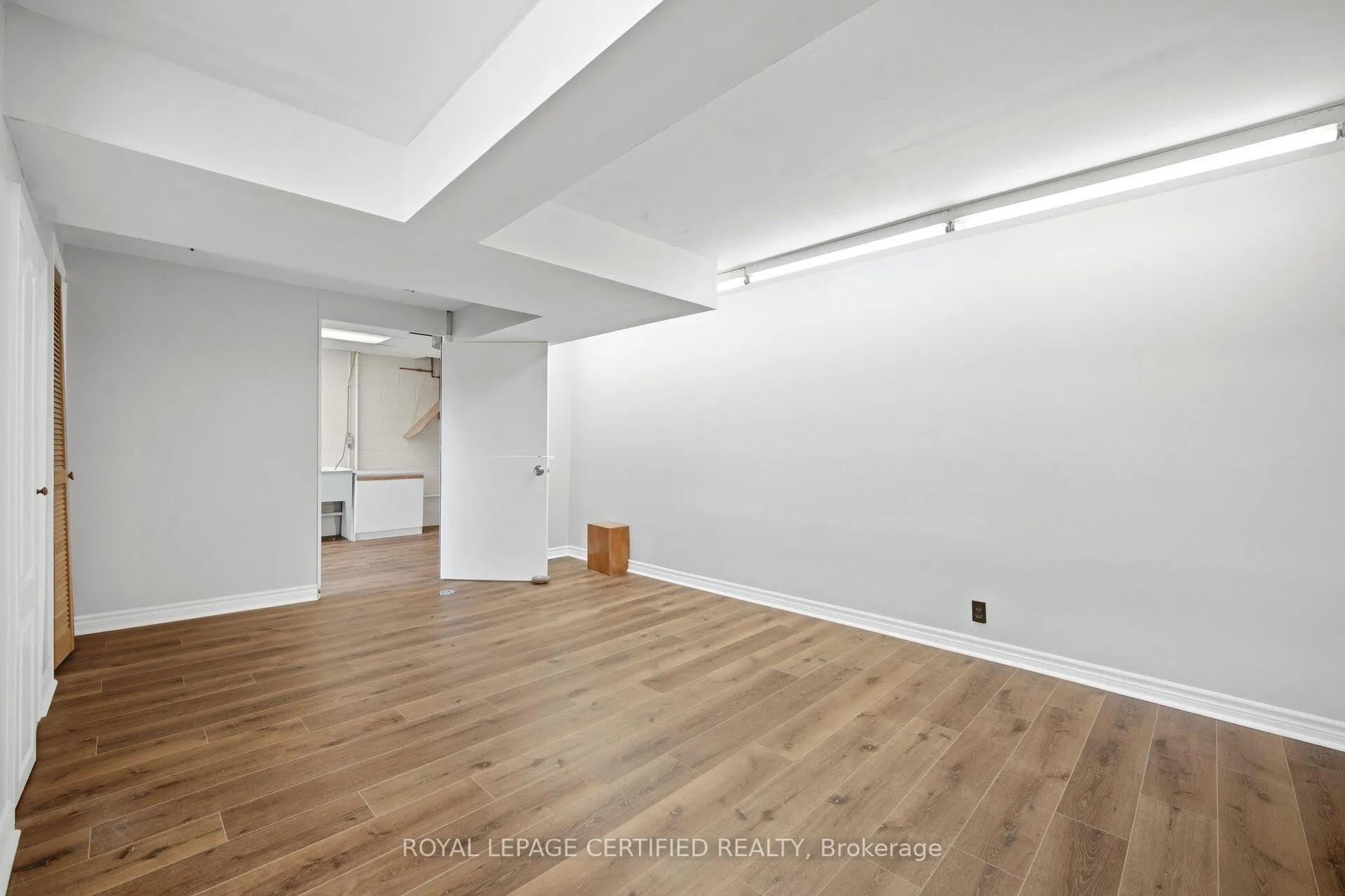 Photo 34 of 34 Warbeck Place, Etobicoke, Kingsview Village-The Westway — HOMEH