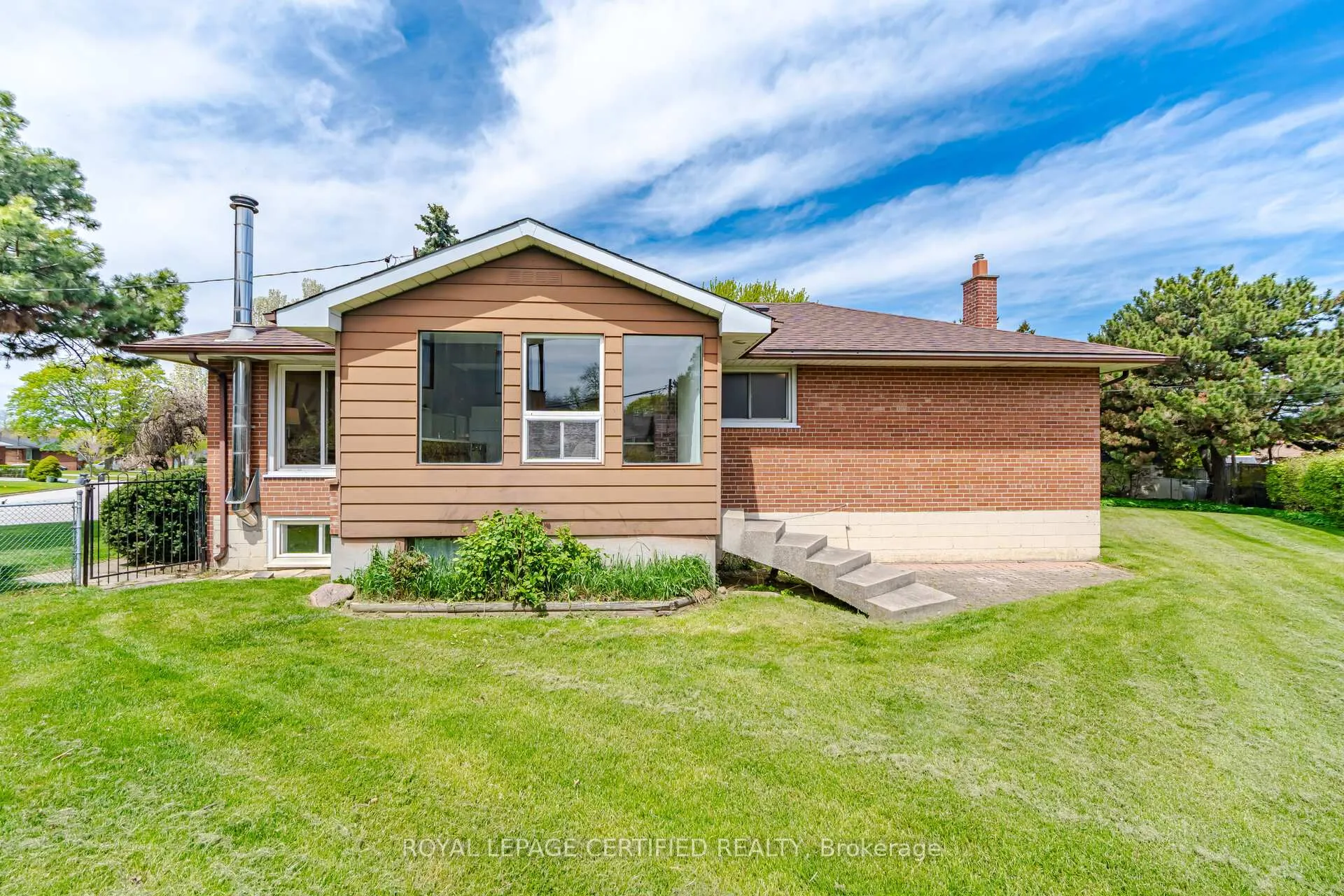 Photo 38 of 34 Warbeck Place, Etobicoke, Kingsview Village-The Westway — HOMEH