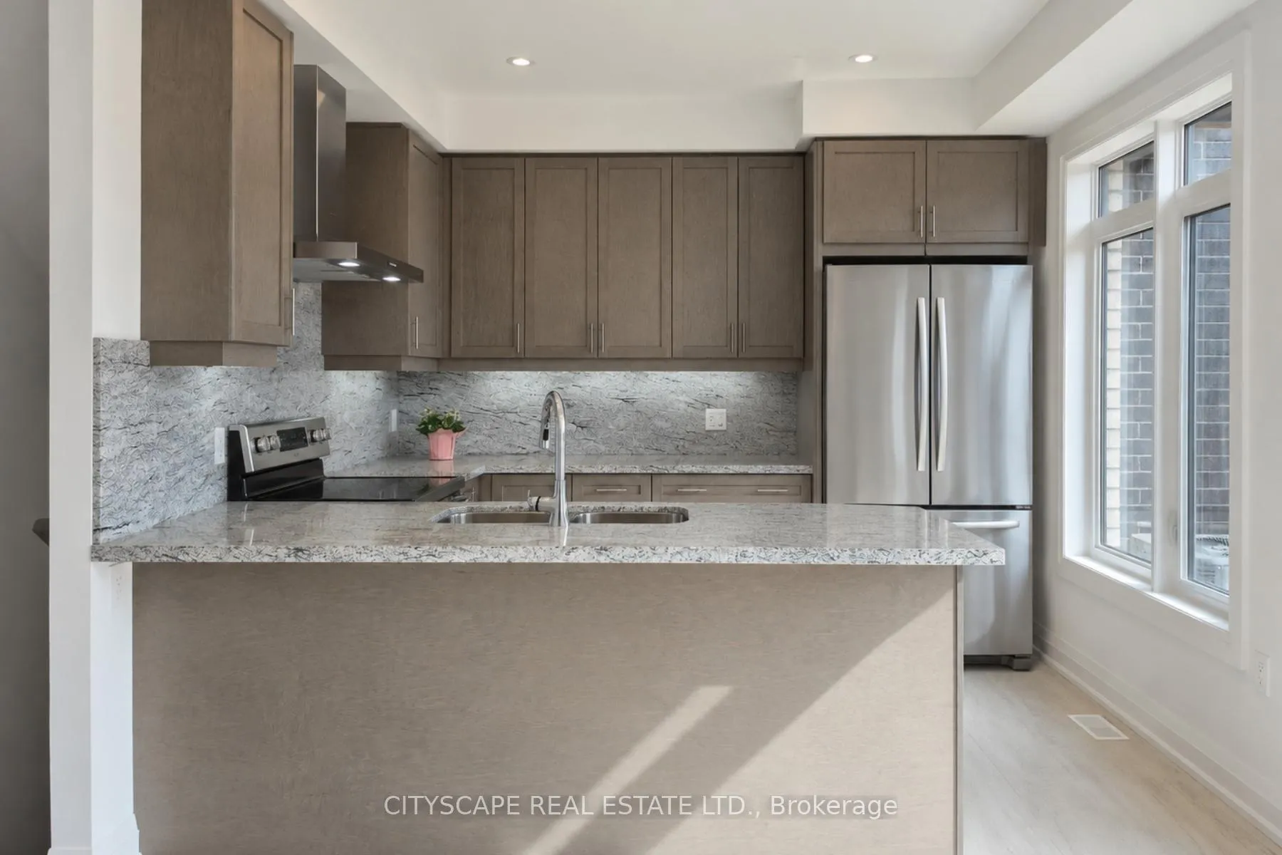 Photo 8 of 3182 Sixth Line, Oakville, Rural Oakville — HOMEH