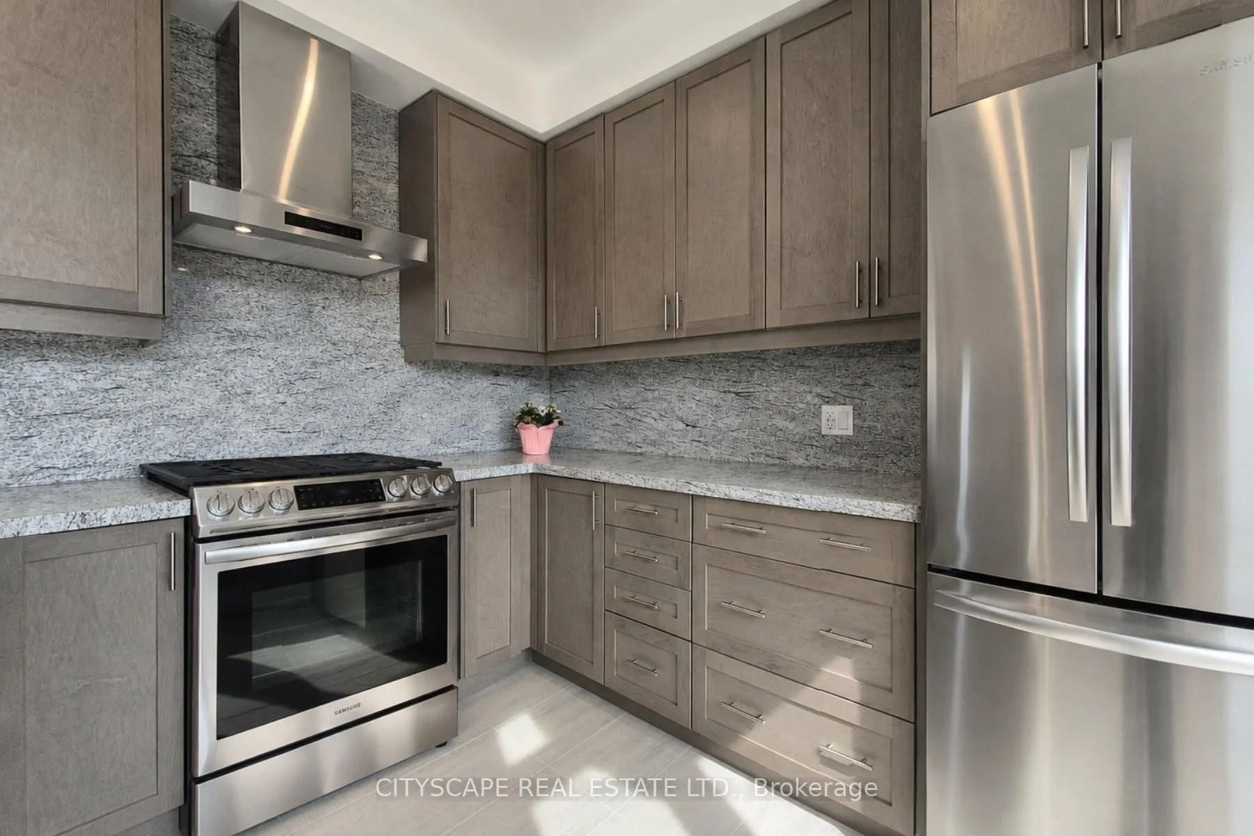 Photo 10 of 3182 Sixth Line, Oakville, Rural Oakville — HOMEH