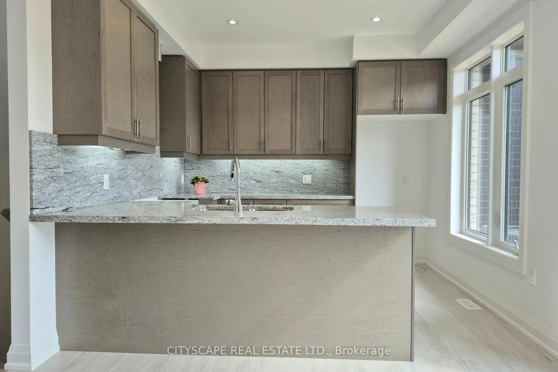 Photo 39 of 3182 Sixth Line, Oakville, Rural Oakville — HOMEH