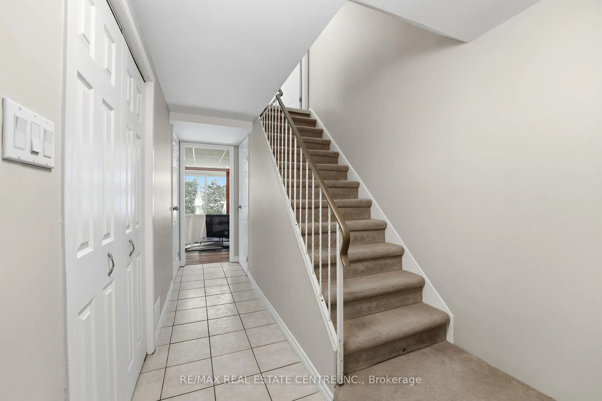 Photo 6 of Unit 74, 30 Green Valley Drive, Kitchener, Pioneer Park — HOMEH