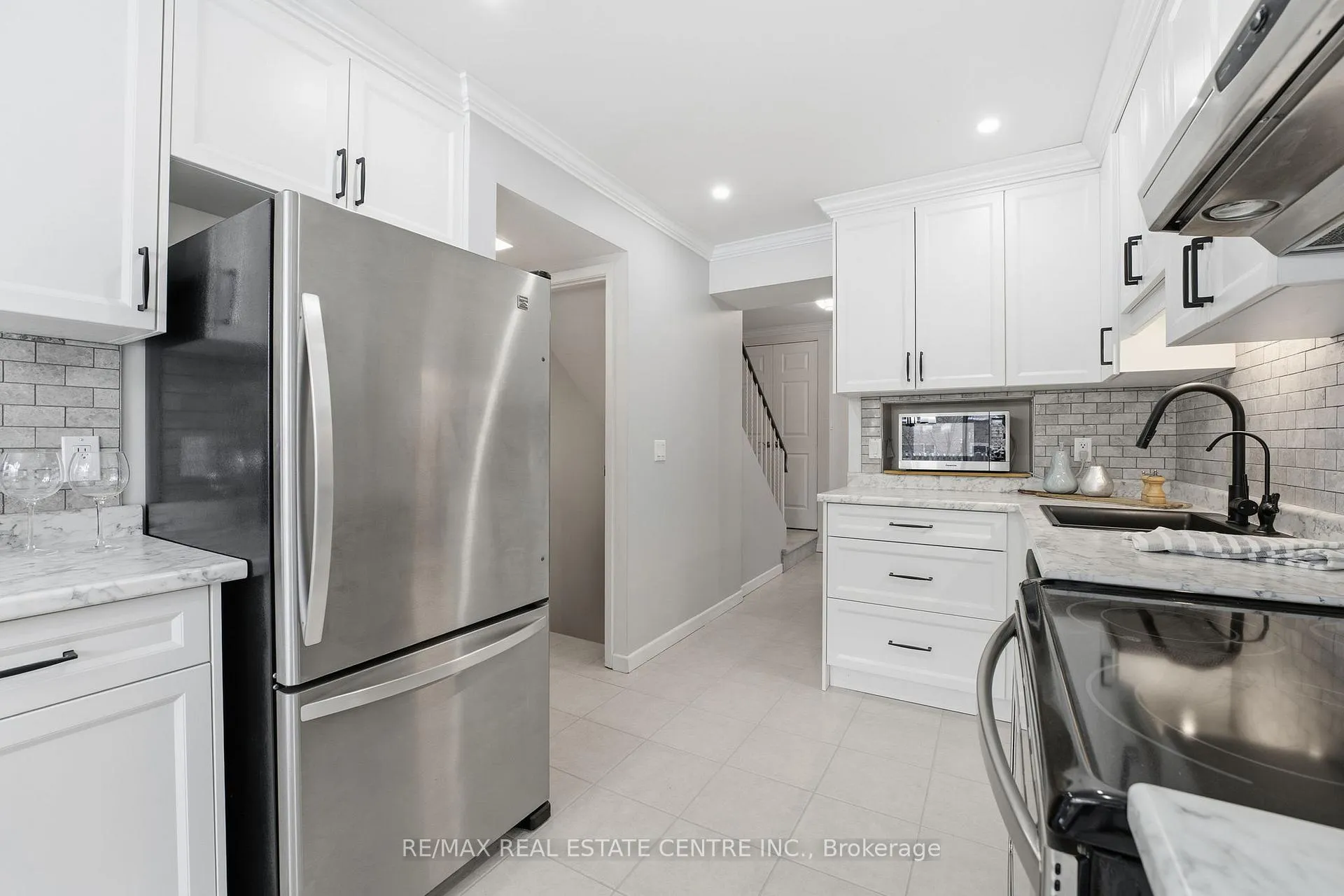 Photo 13 of Unit 74, 30 Green Valley Drive, Kitchener, Pioneer Park — HOMEH