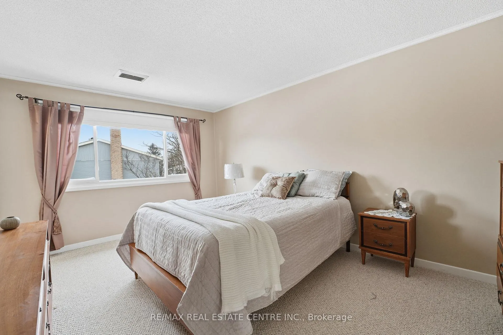 Photo 22 of Unit 74, 30 Green Valley Drive, Kitchener, Pioneer Park — HOMEH
