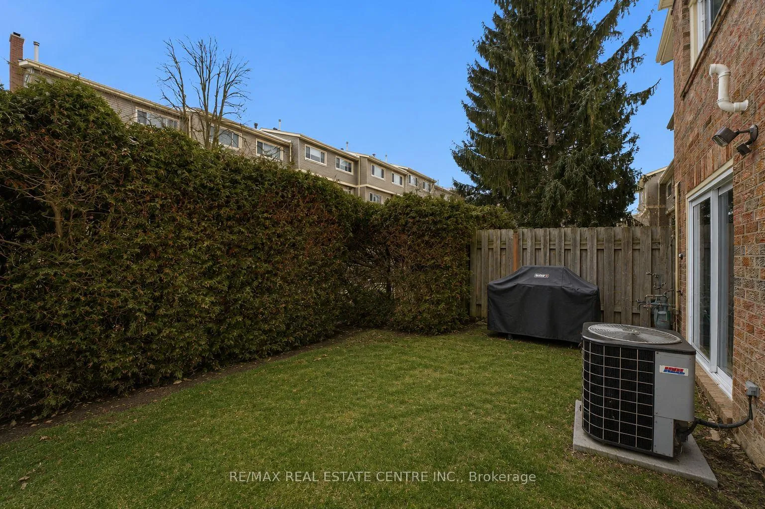 Photo 32 of Unit 74, 30 Green Valley Drive, Kitchener, Pioneer Park — HOMEH