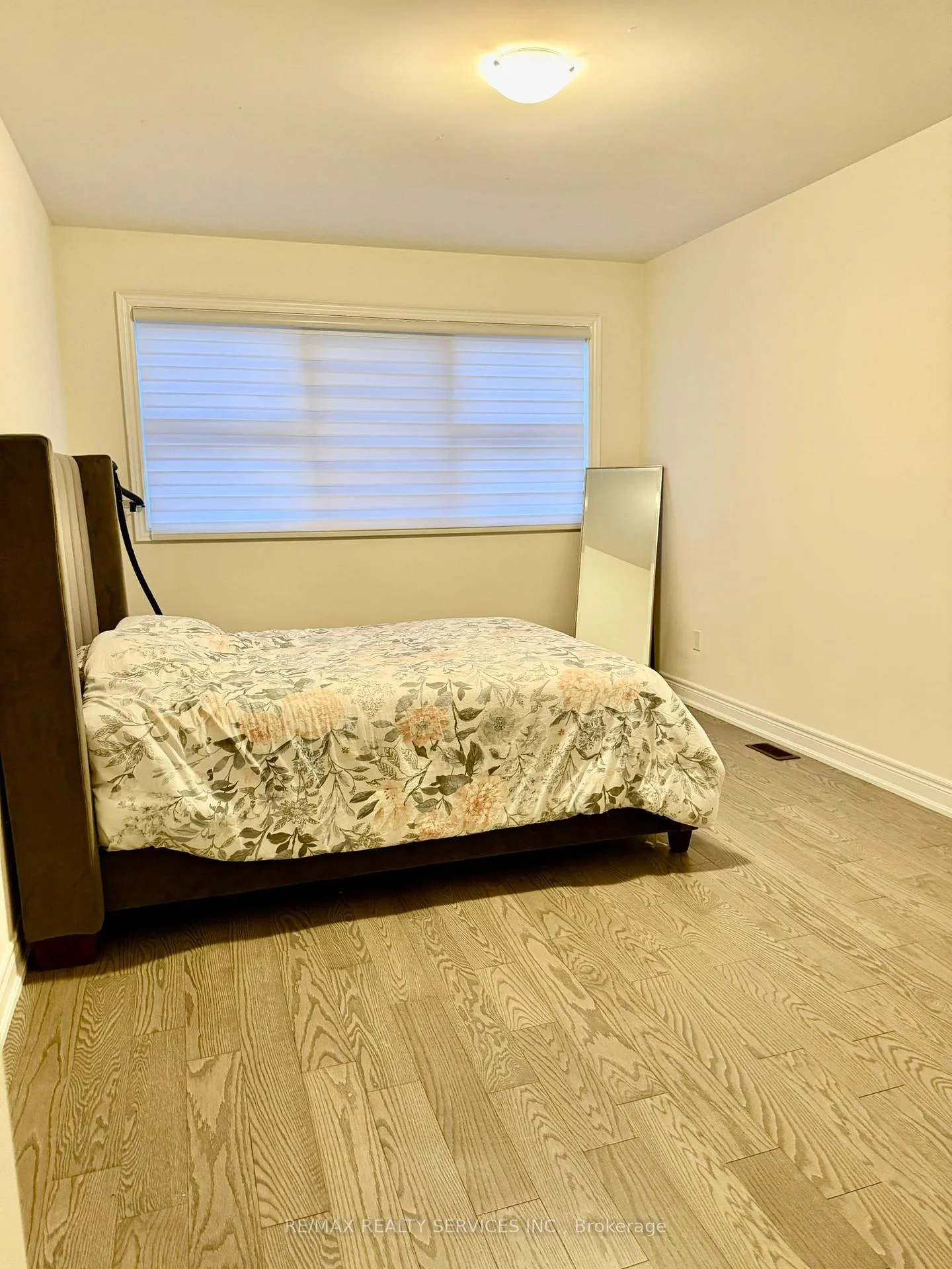 Photo 9 of 32 Midmorning Road, Brampton, Northwest Brampton — HOMEH