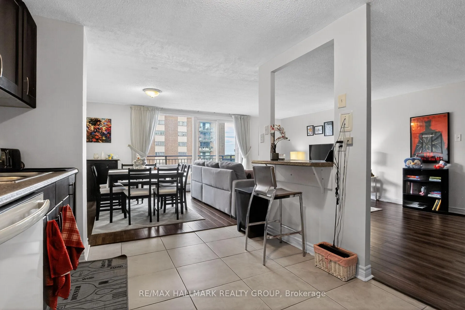 Photo 15 of Unit 803, 1465 Baseline Road, Ottawa, Copeland Park — HOMEH